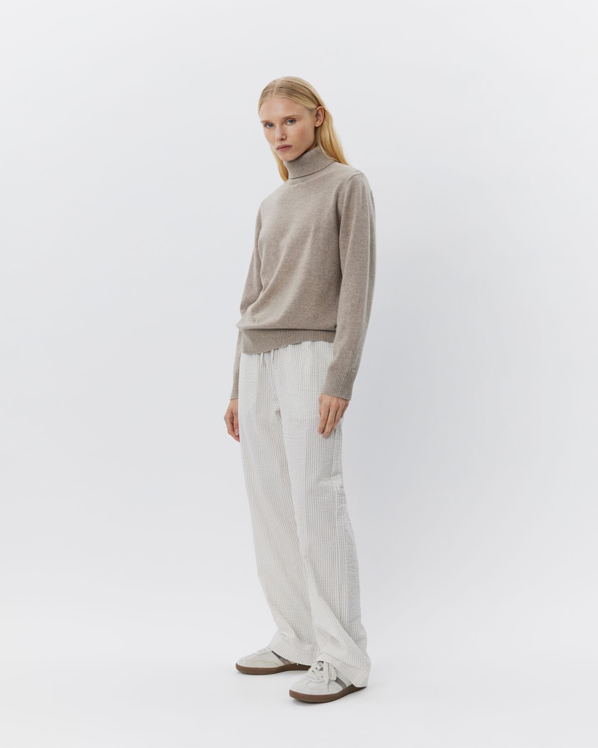 sofie-schnoor-abigailesw-hose-gestreift-baumwolle-antique-white image 3
