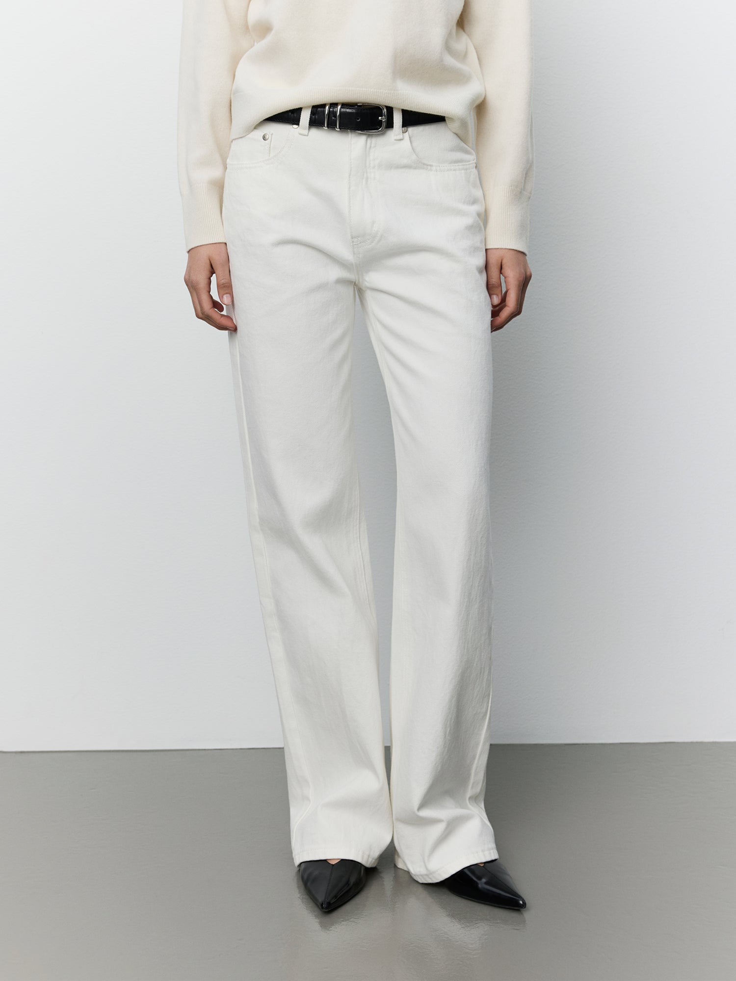 sofie-schnoor-women-snos605-parissw-jeans-offwhite image 5