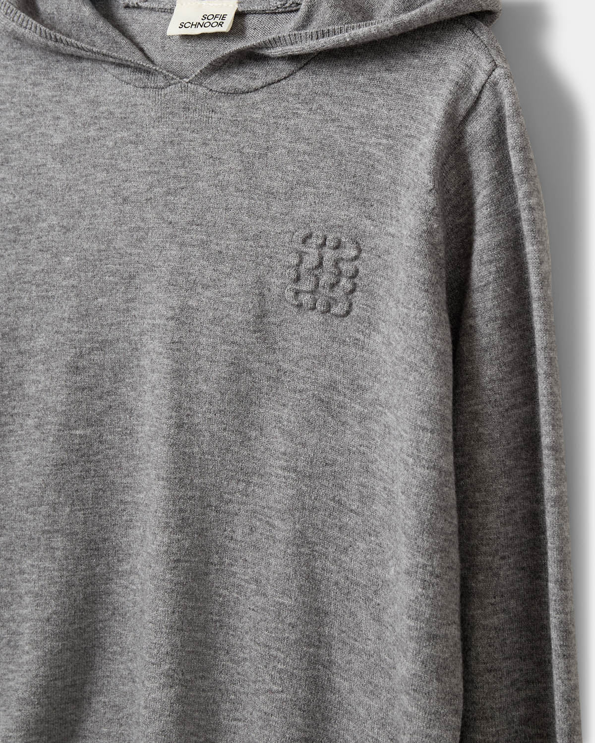 sofie-schnoor-young-sisasy-strickpulli-grau-kapuze-viskose image 3