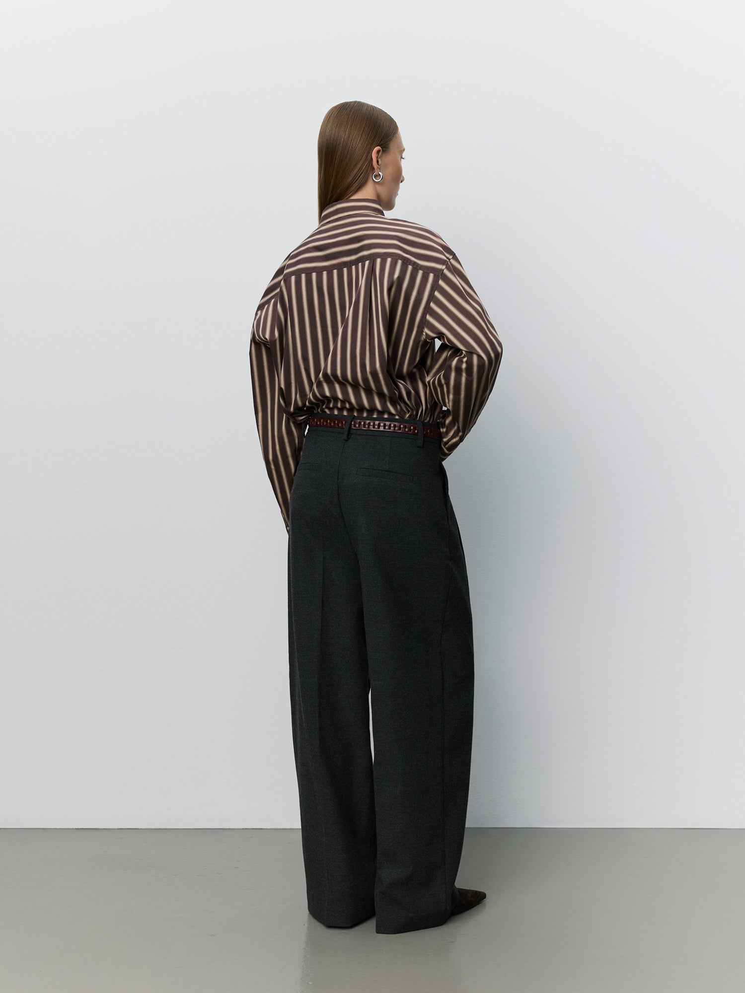 sofie-schnoor-women-mercysw-shirt-braun-gestreift-oversized image 4