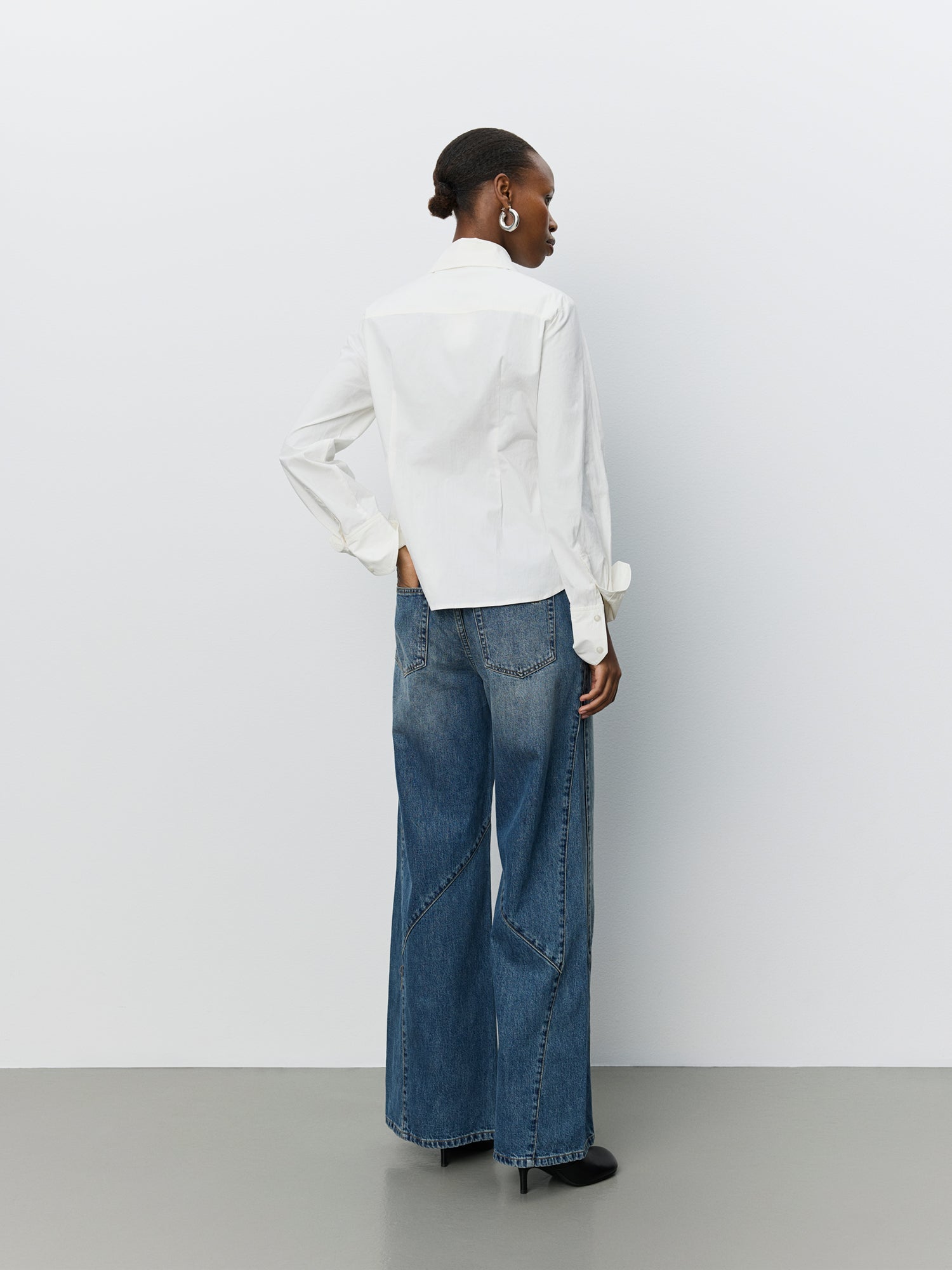 sofie-schnoor-women-wildissw-fitted-shirt-off-white-baumwolle image 4