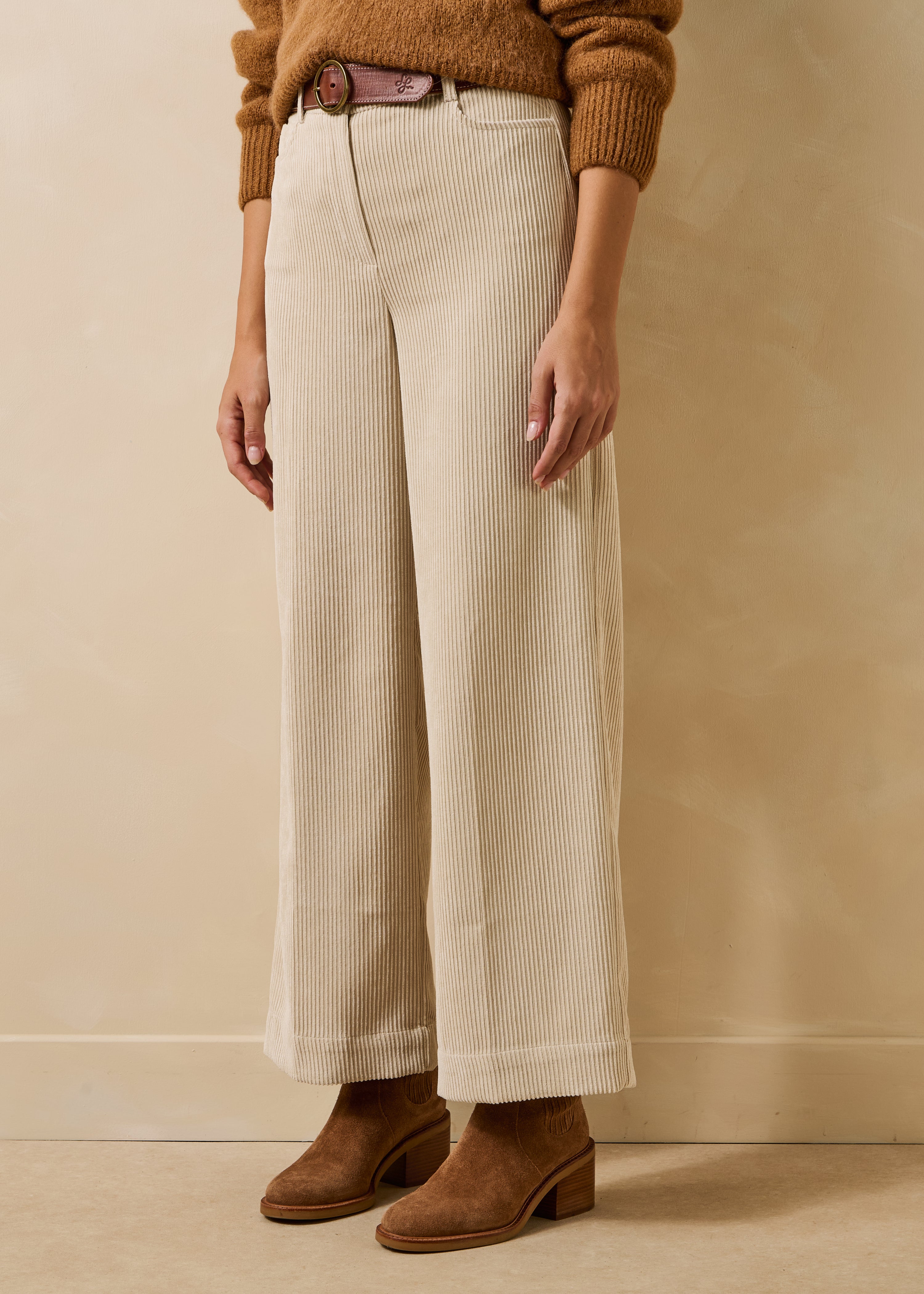 la-f-e-marabout-e-zander-hose-beige-samt-gr-34 image 2