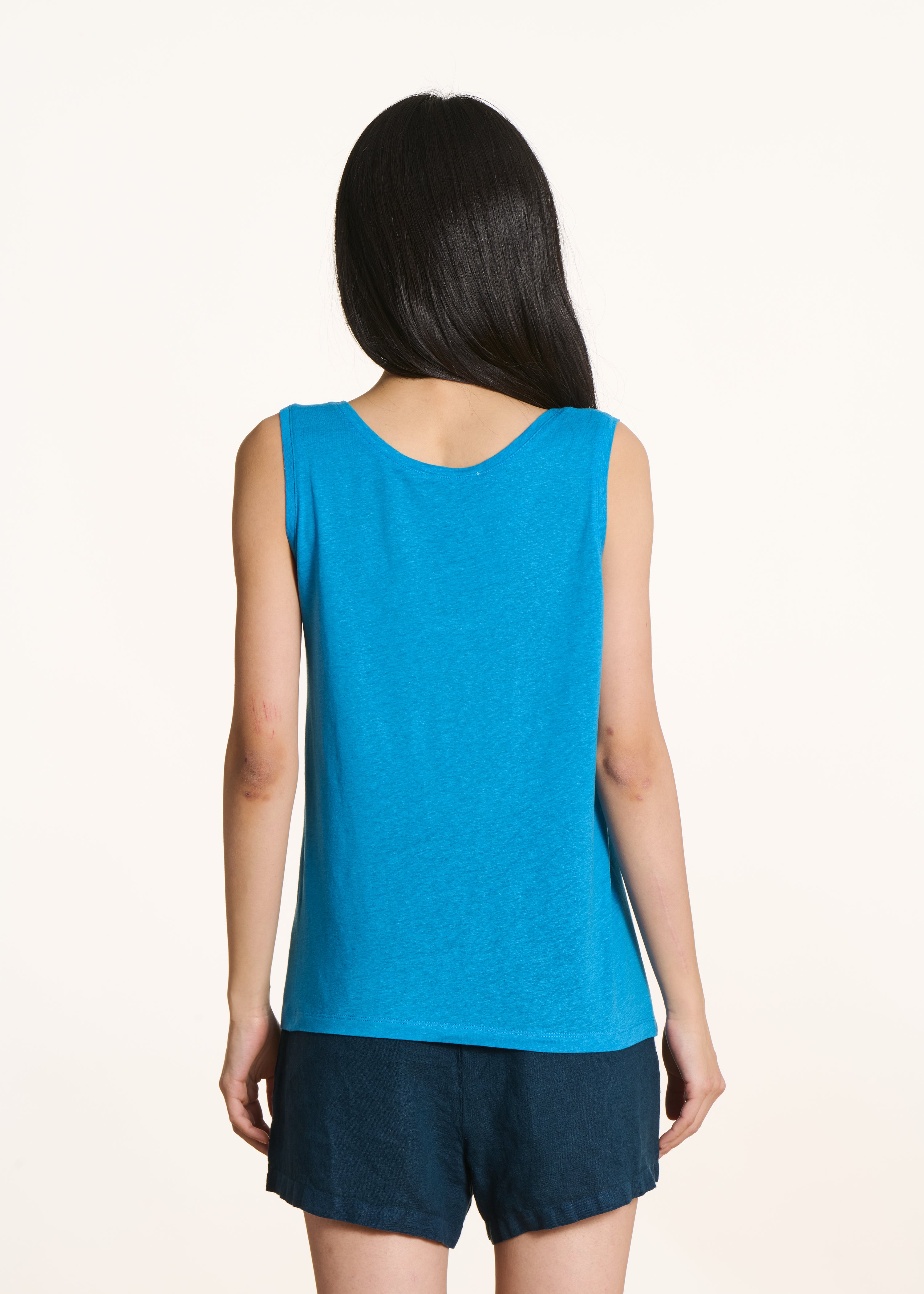 la-f-e-marabout-e-tops-tr-gertop-hellblau-lyocell-leinen image 3