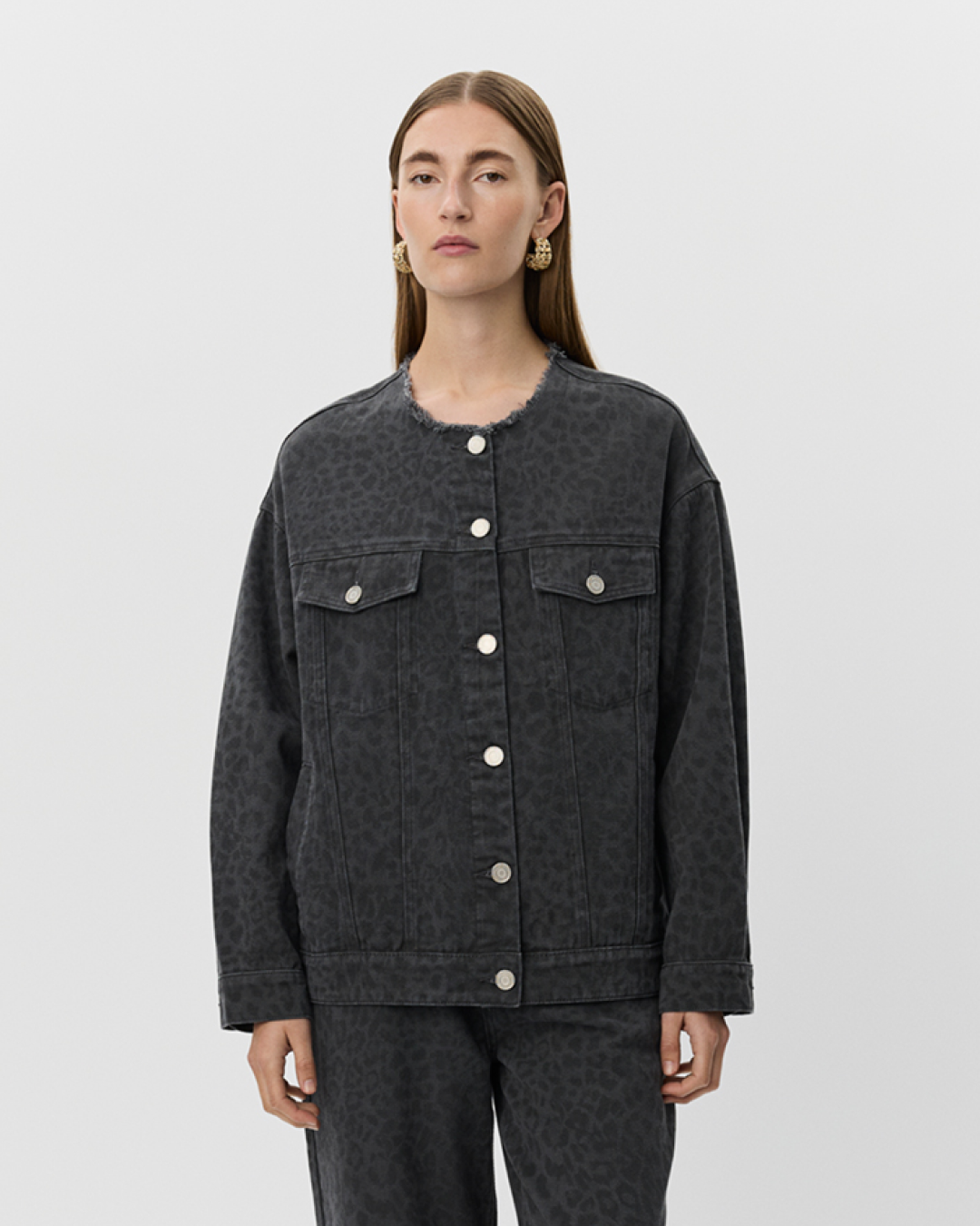 sofie-schnoor-women-nadiasw-jacke-grey-leopard-denim image 5