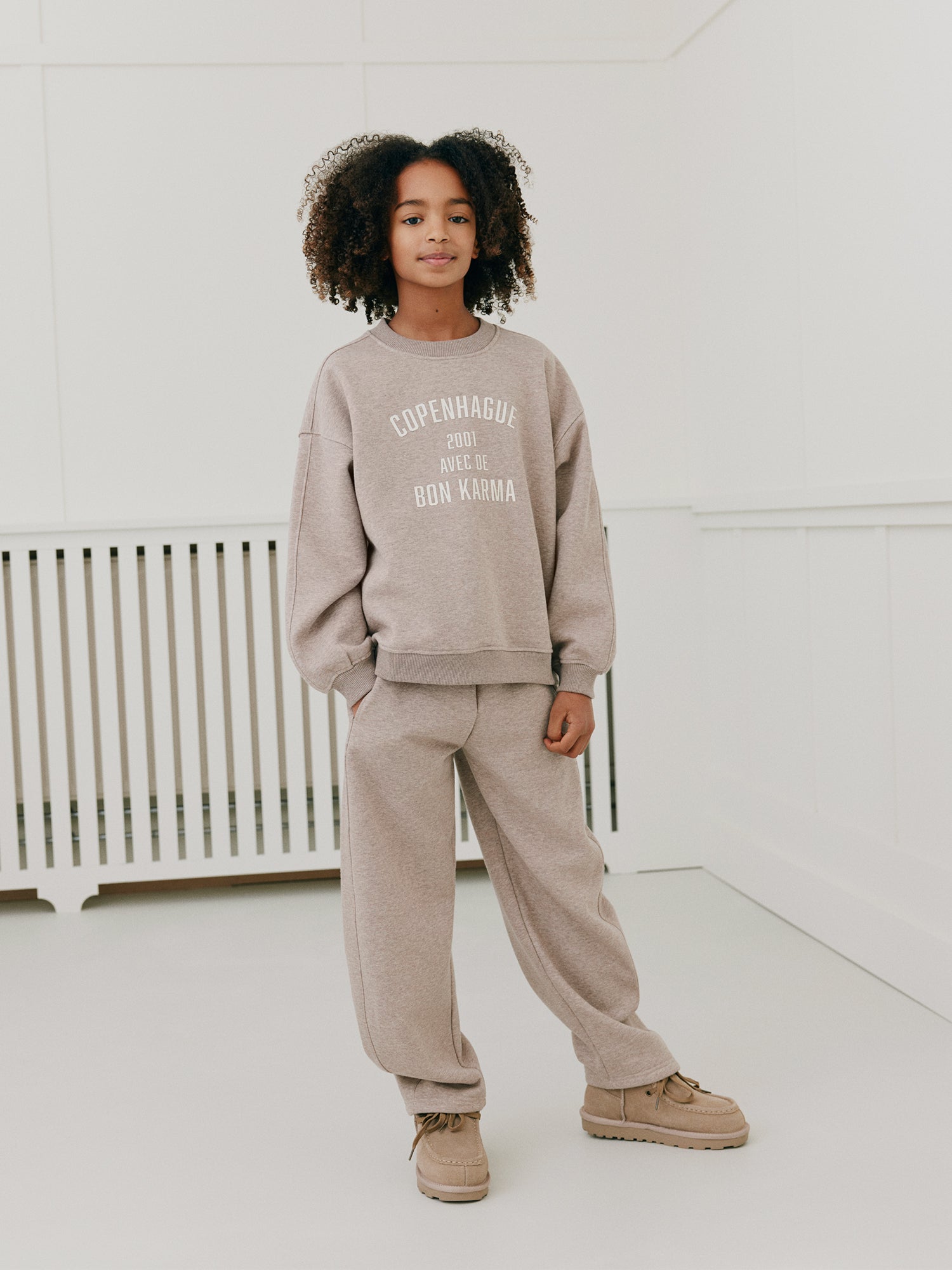 sofie-schnoor-young-elins-sweatshirt-braunmelange-print image 2