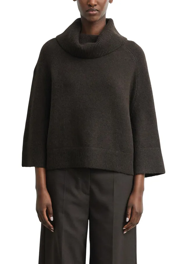 comma-poncho-pullover-rollkragen-loose-fit-beige image 1