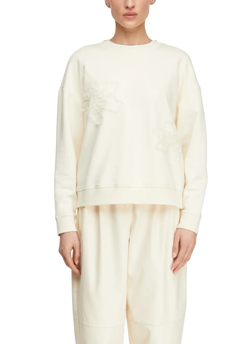 comma-sweatshirt-blumenapplikation-baumwolle-relaxed-fit image 1