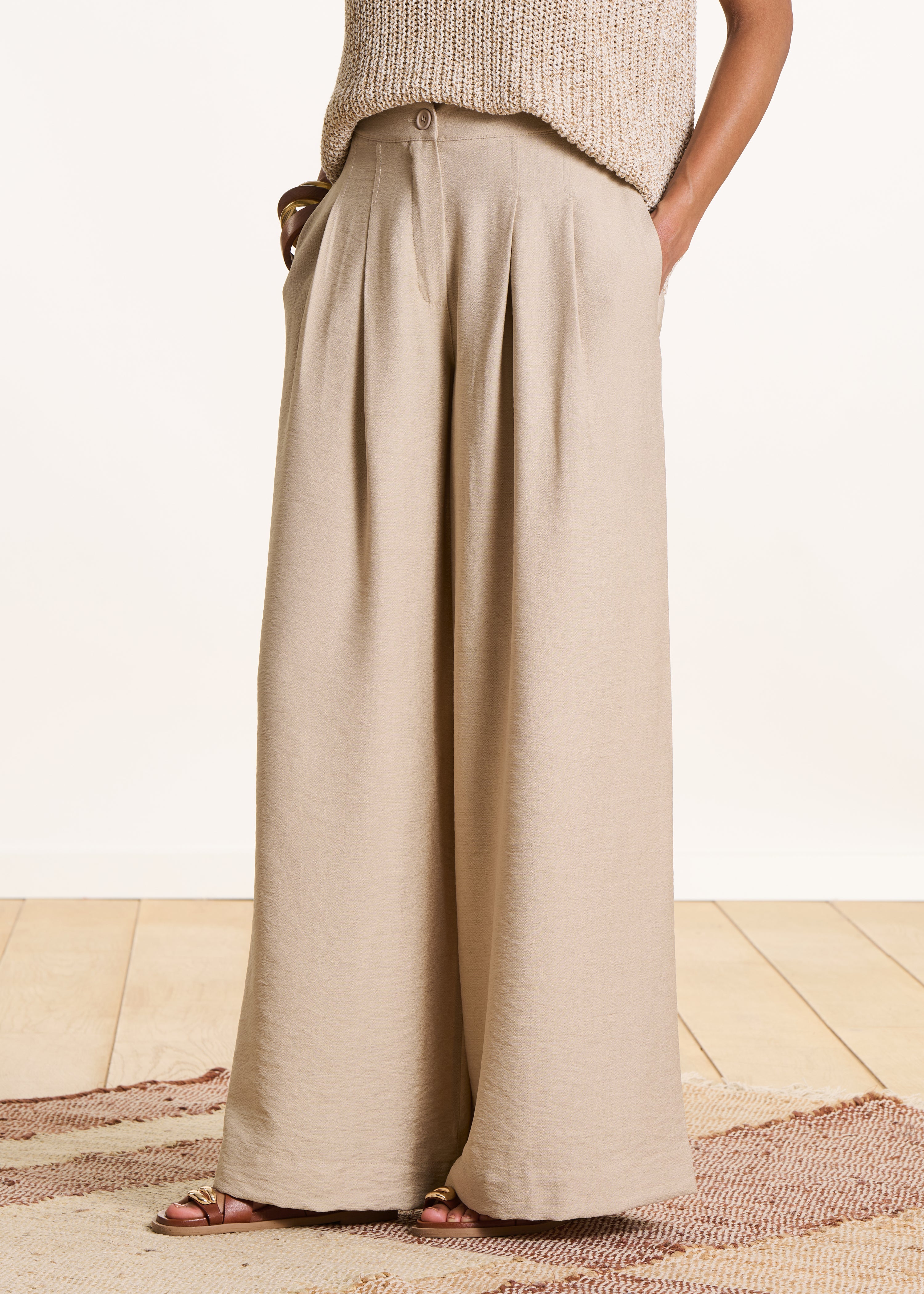 la-f-e-marabout-e-pantalons-hose-beige-high-waist-weit image 2