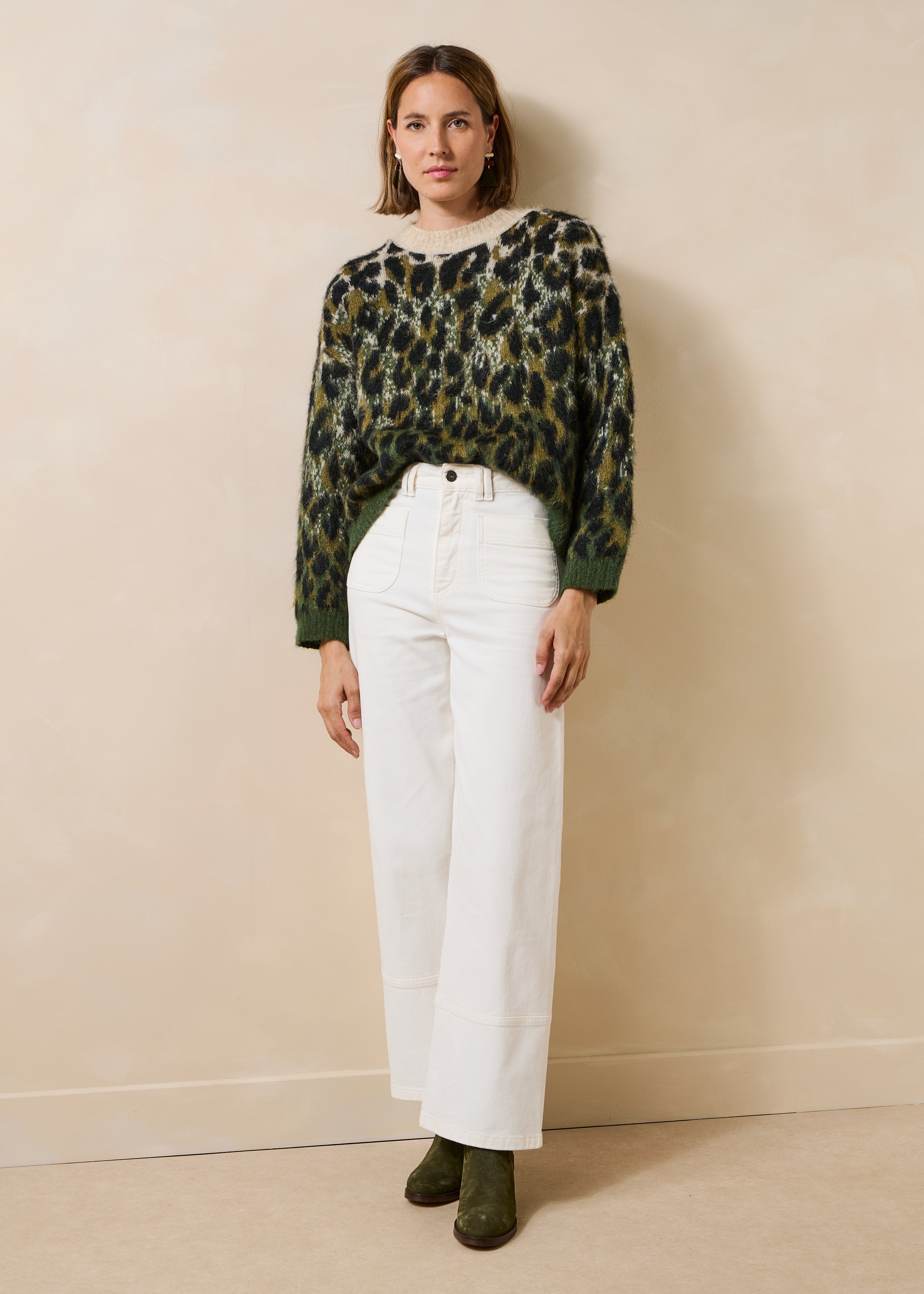 la-f-e-marabout-e-graou-pullover-khaki-animal-oversize image 2