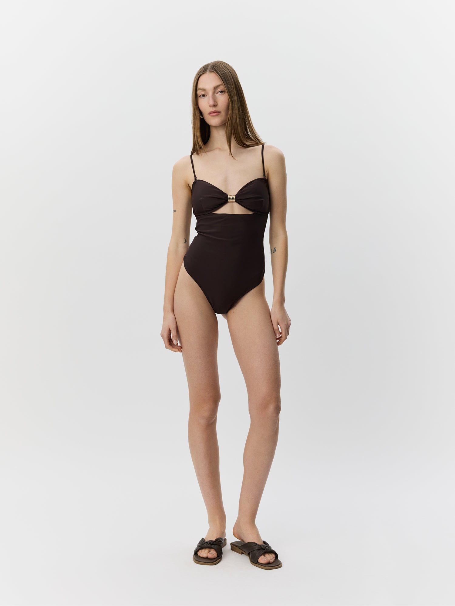 sofie-schnoor-women-galiasw-badeanzug-intense-brown-goldschnalle image 2