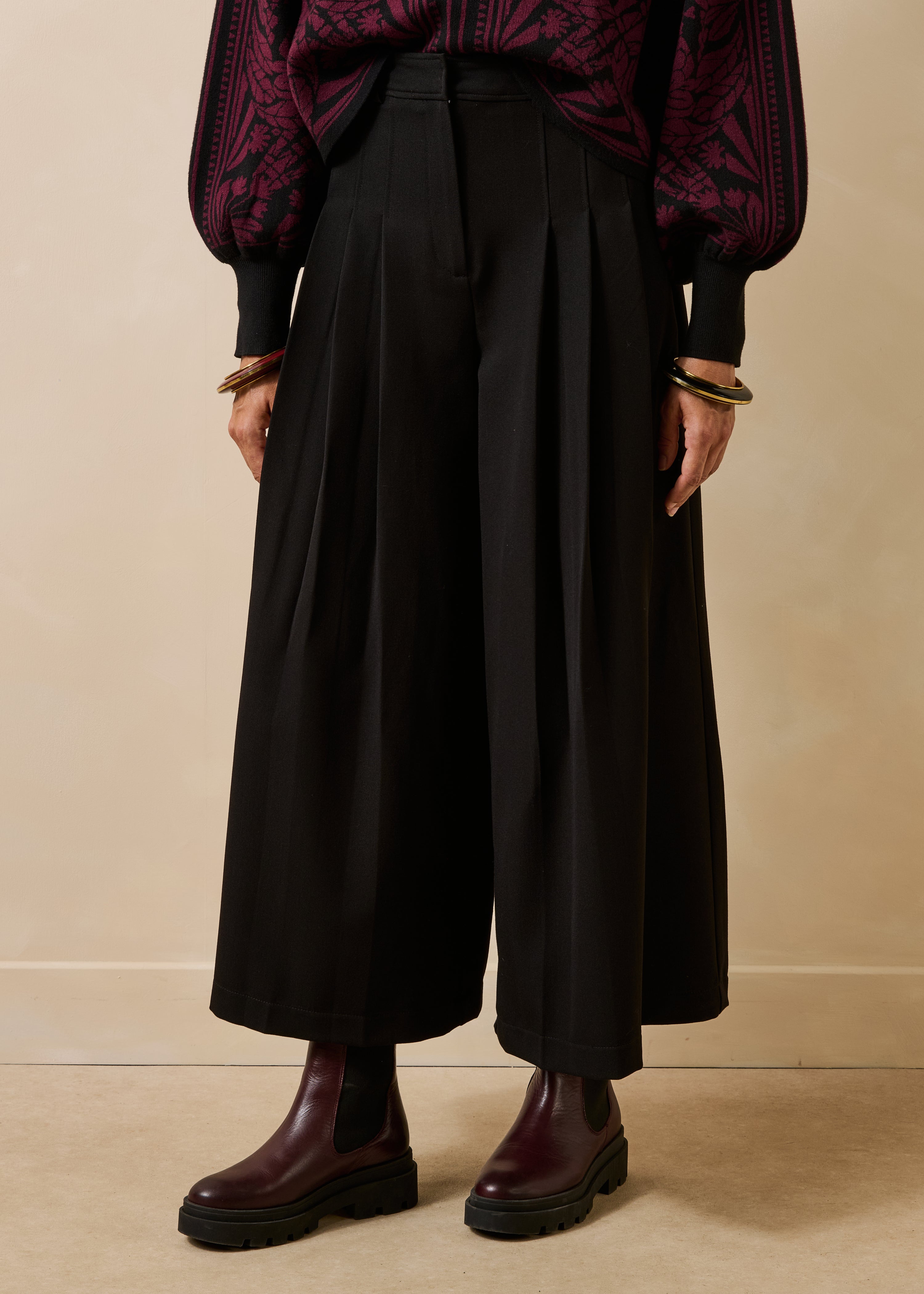 la-f-e-marabout-e-gascon-hose-schwarz-weit-cropped-34 image 2