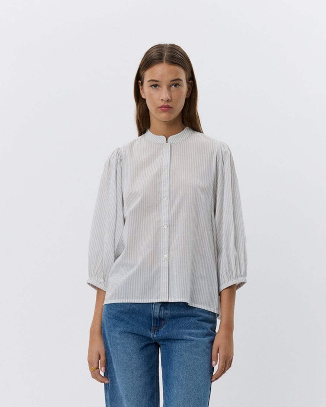 sofie-schnoor-women-viljasw-bluse-off-white-navy-baumwolle image 2
