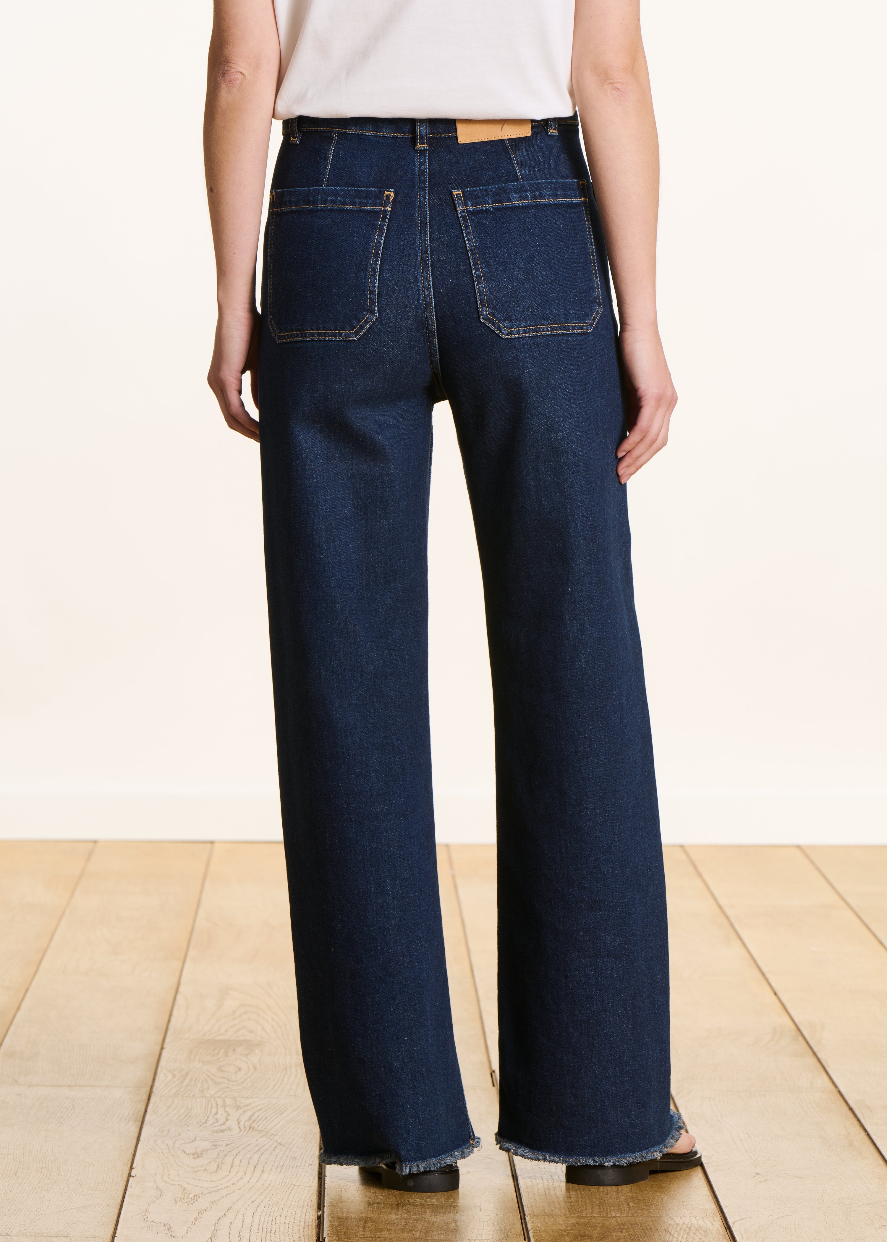 la-f-e-marabout-e-flare-jeans-brut-high-waist-bio-baumwolle image 3