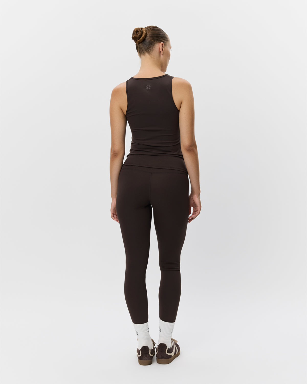 sofie-schnoor-sport-janetspo-top-dunkelbraun-slimfit image 5