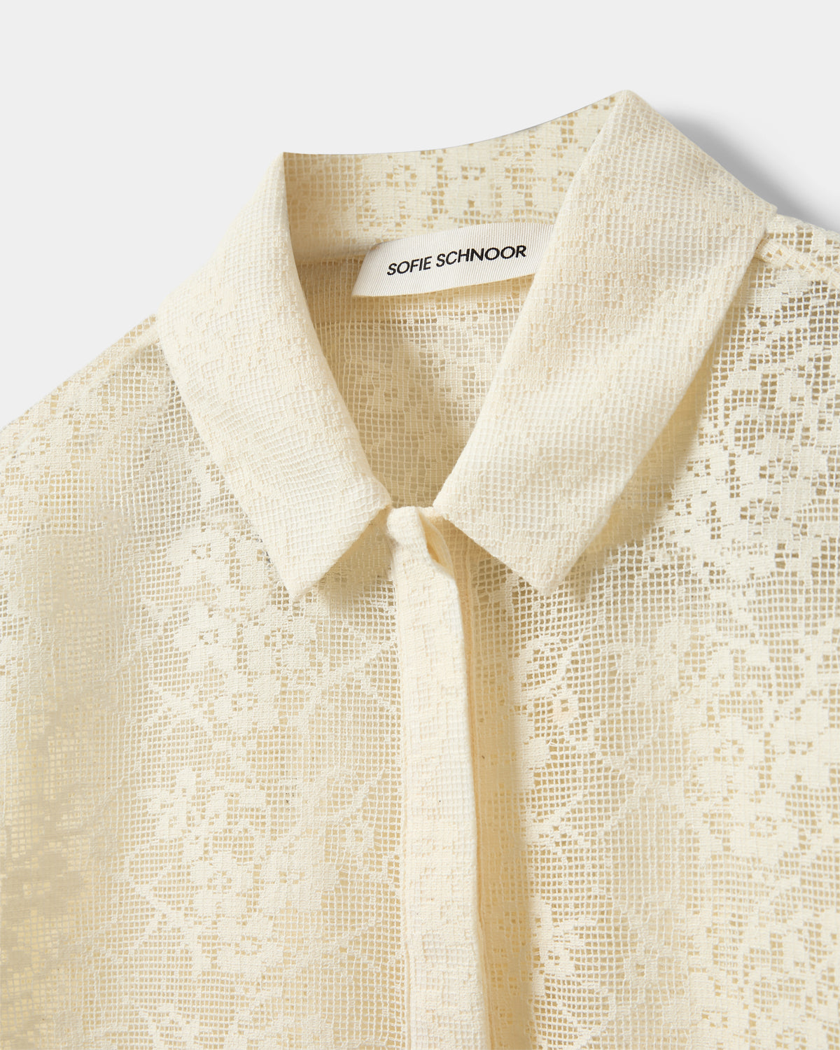 sofie-schnoor-carmelasw-bluse-cream-white-spitze image 7