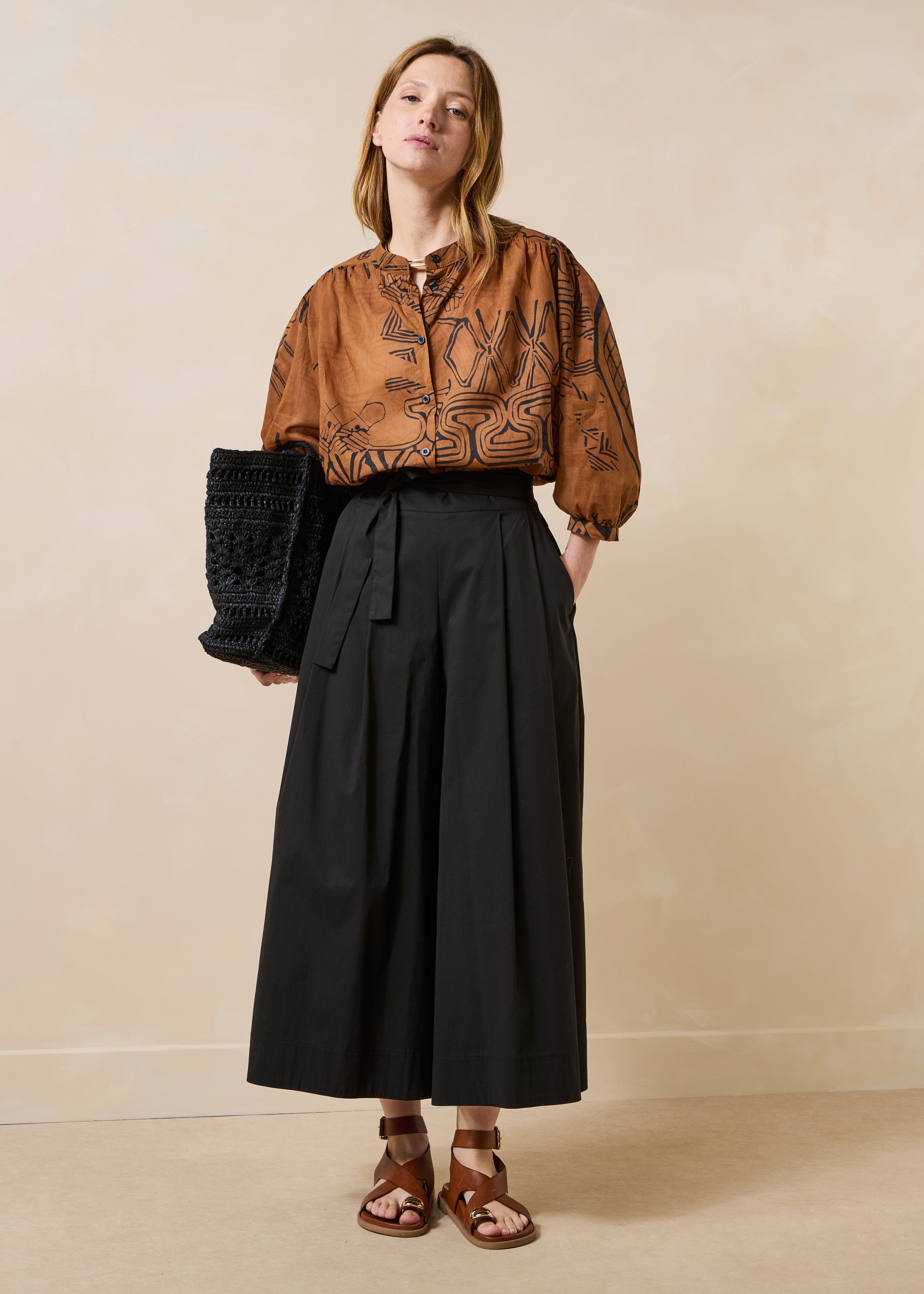 la-f-e-marabout-e-douwina-bluse-damen-braun-voile-3-4-arm image 2