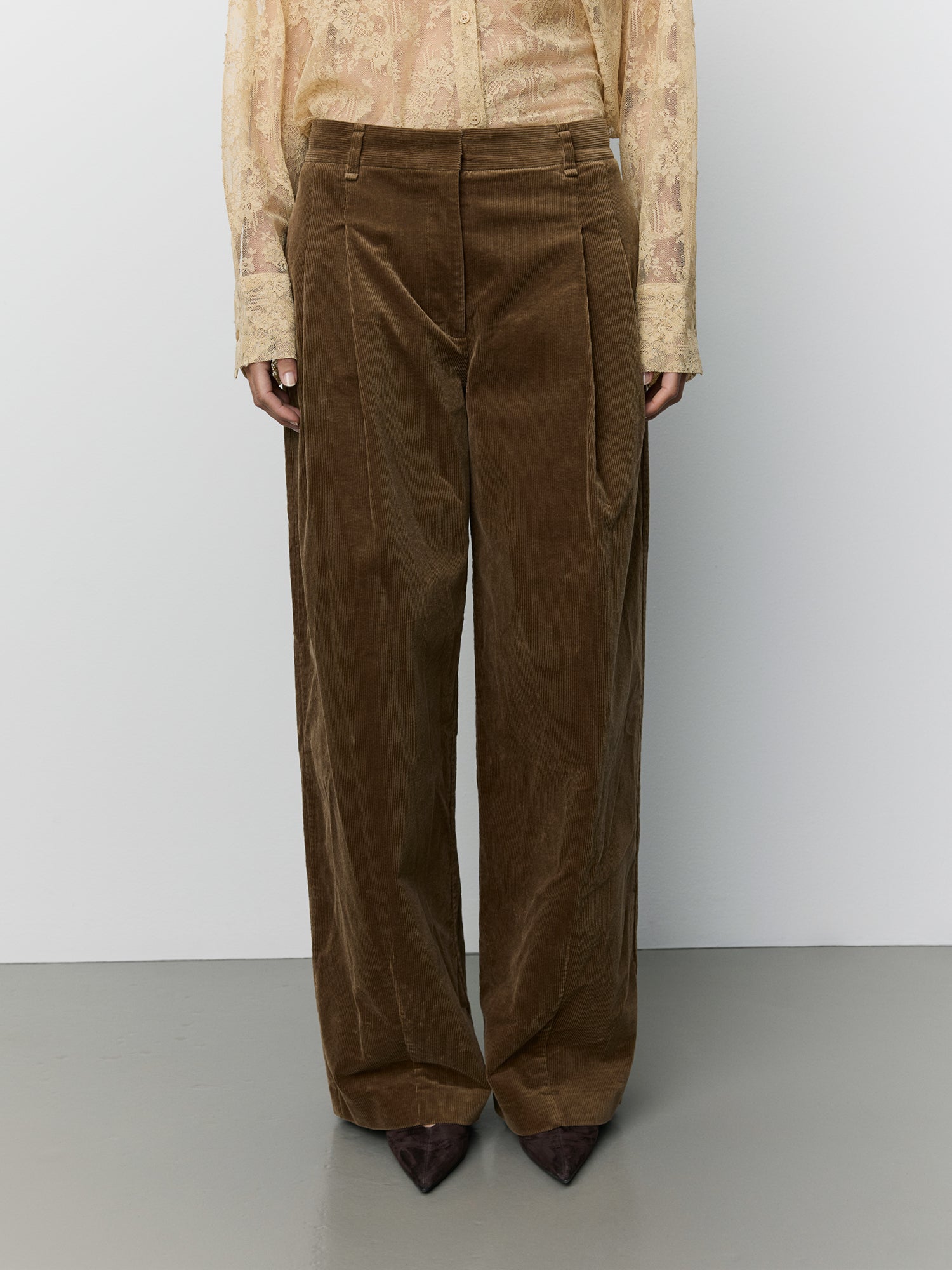 sofie-schnoor-corliesw-cordhose-damen-braun-wide-leg image 4