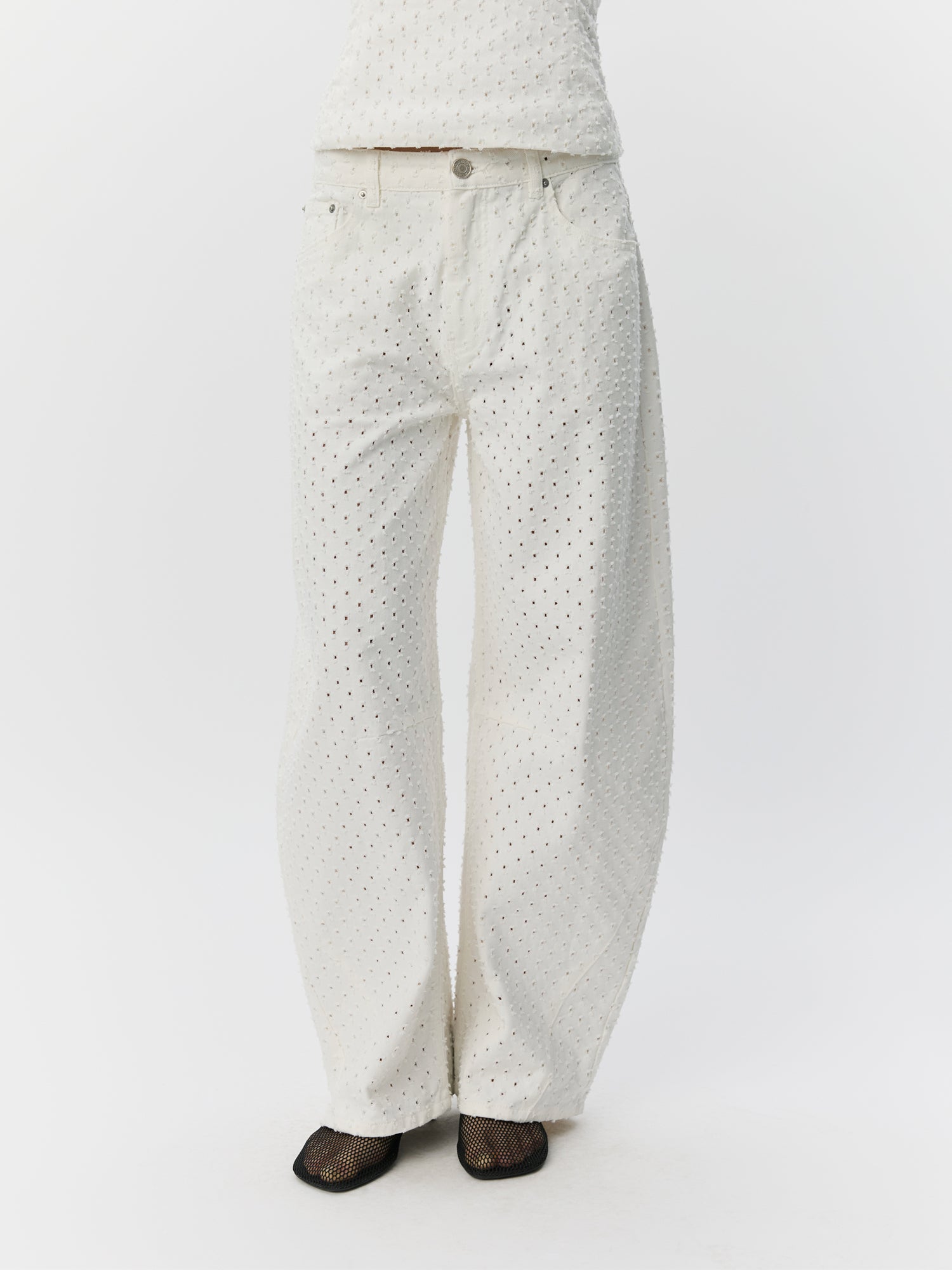 sofie-schnoor-tomarsw-s262187-jeans-off-white-ripped-barrel image 5