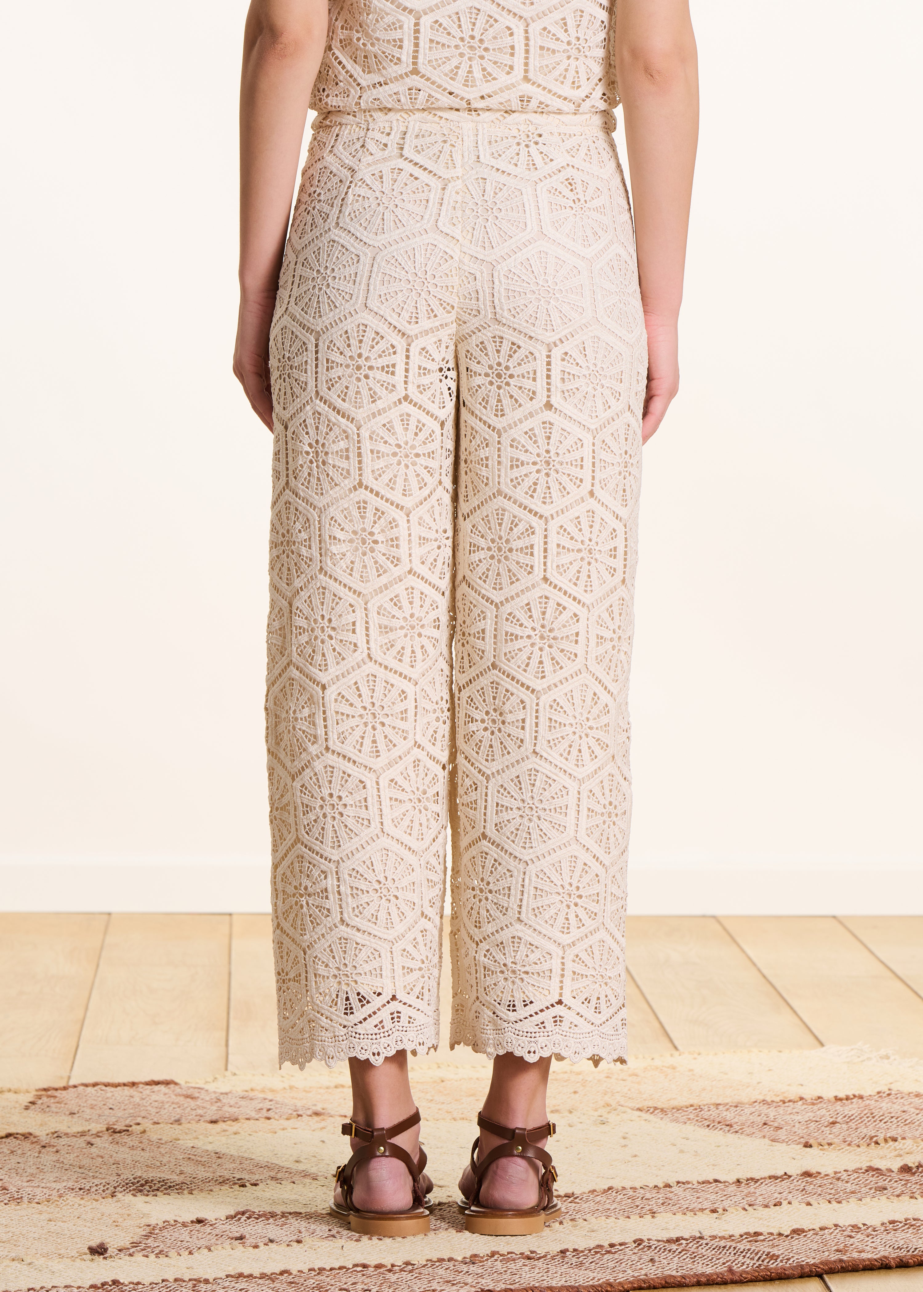 la-f-e-marabout-e-deno-hose-spitze-ecru-gr-34-46 image 3