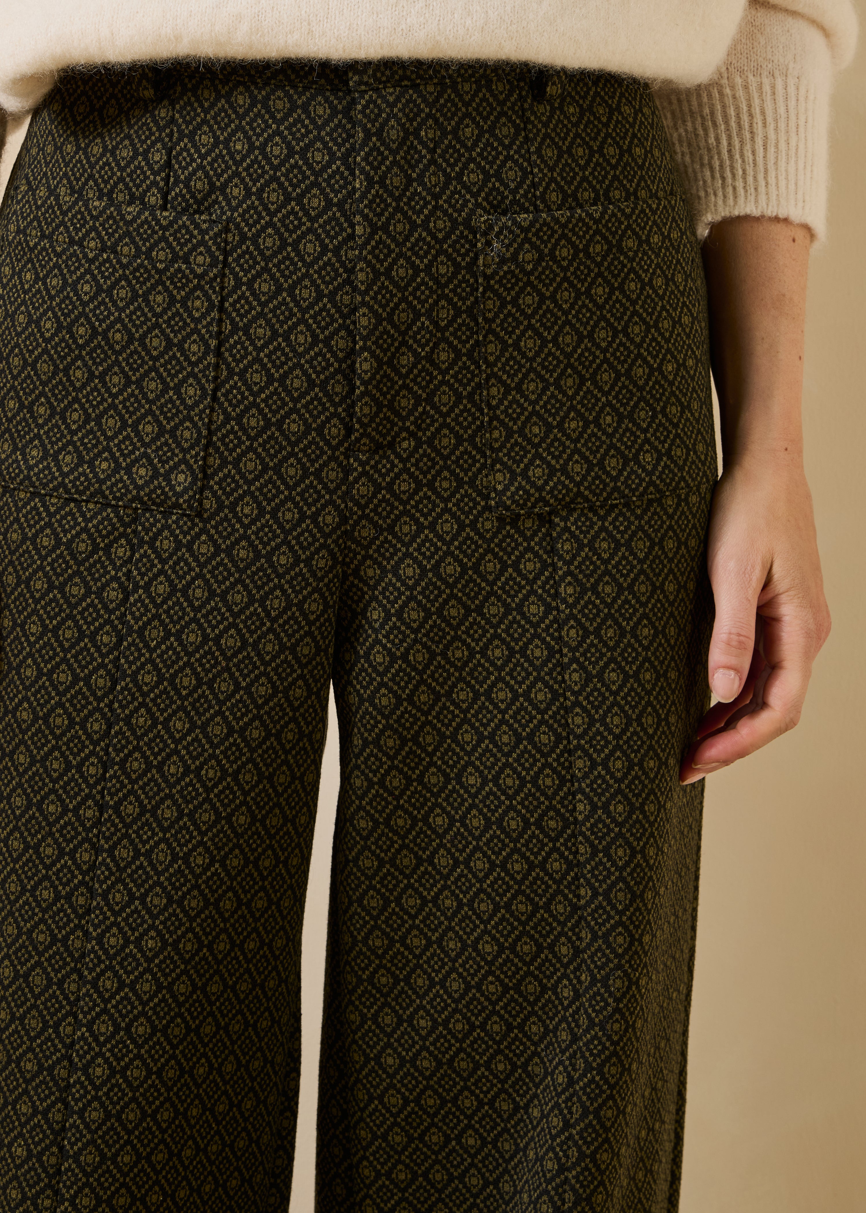 la-f-e-marabout-e-sean-hose-khaki-weit-jacquard image 5