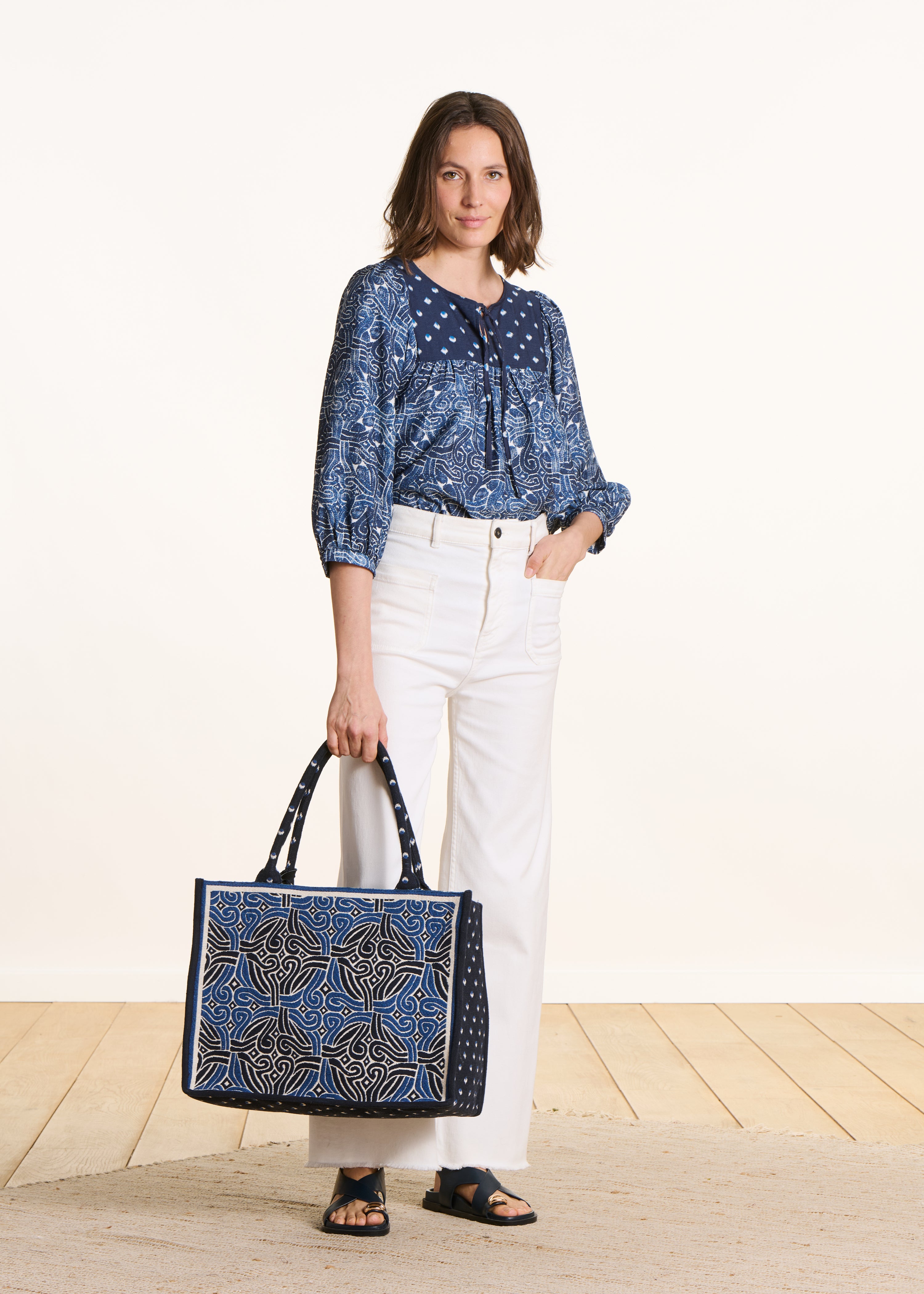la-f-e-marabout-e-fetard-shopper-blau-jacquard image 3