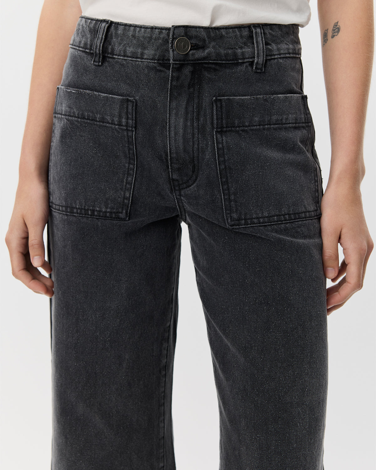 sofie-schnoor-women-toulousesw-jeans-washed-black-straight image 6