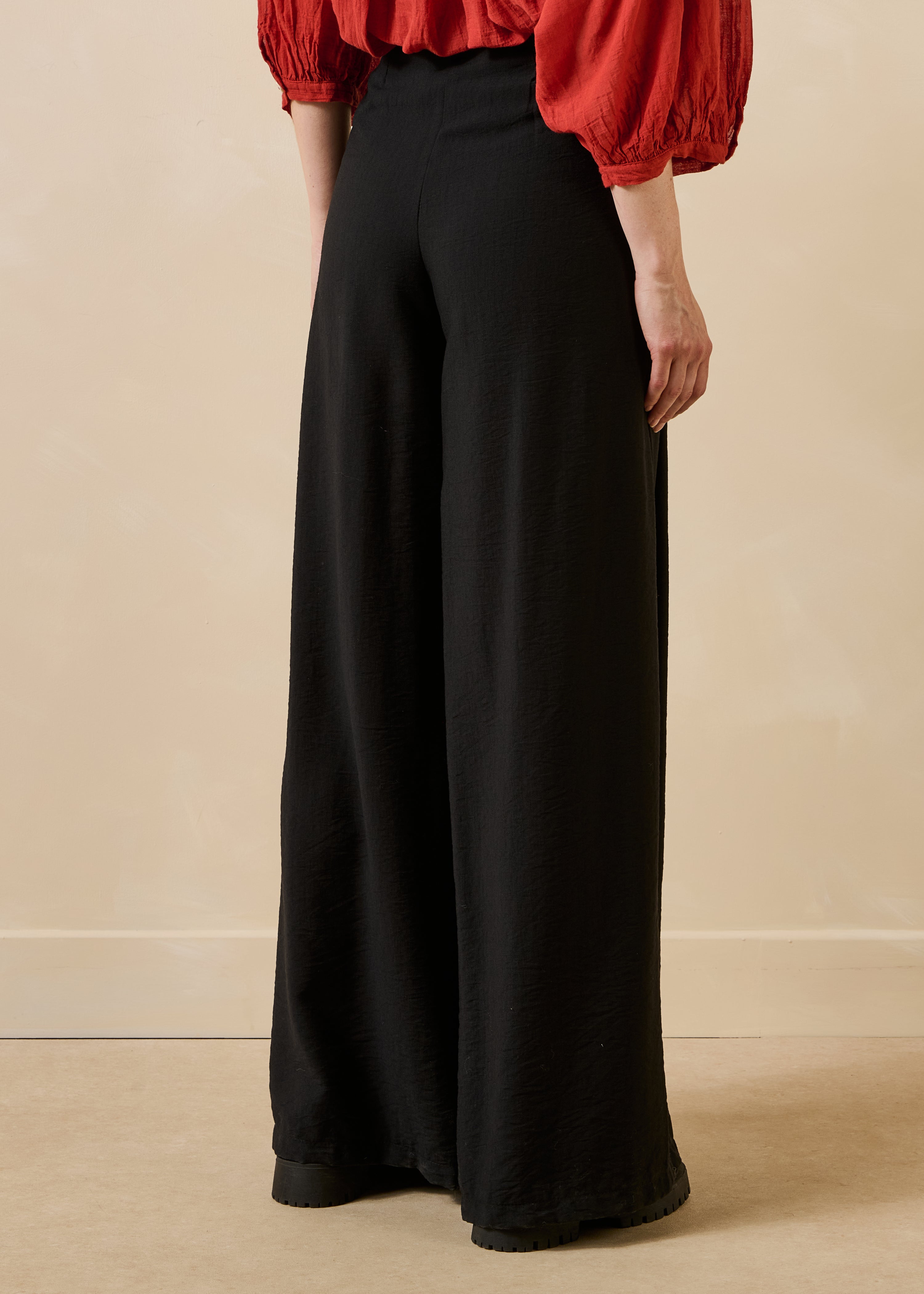 la-f-e-marabout-e-veroni-hose-schwarz-weit-gr-34-46 image 3