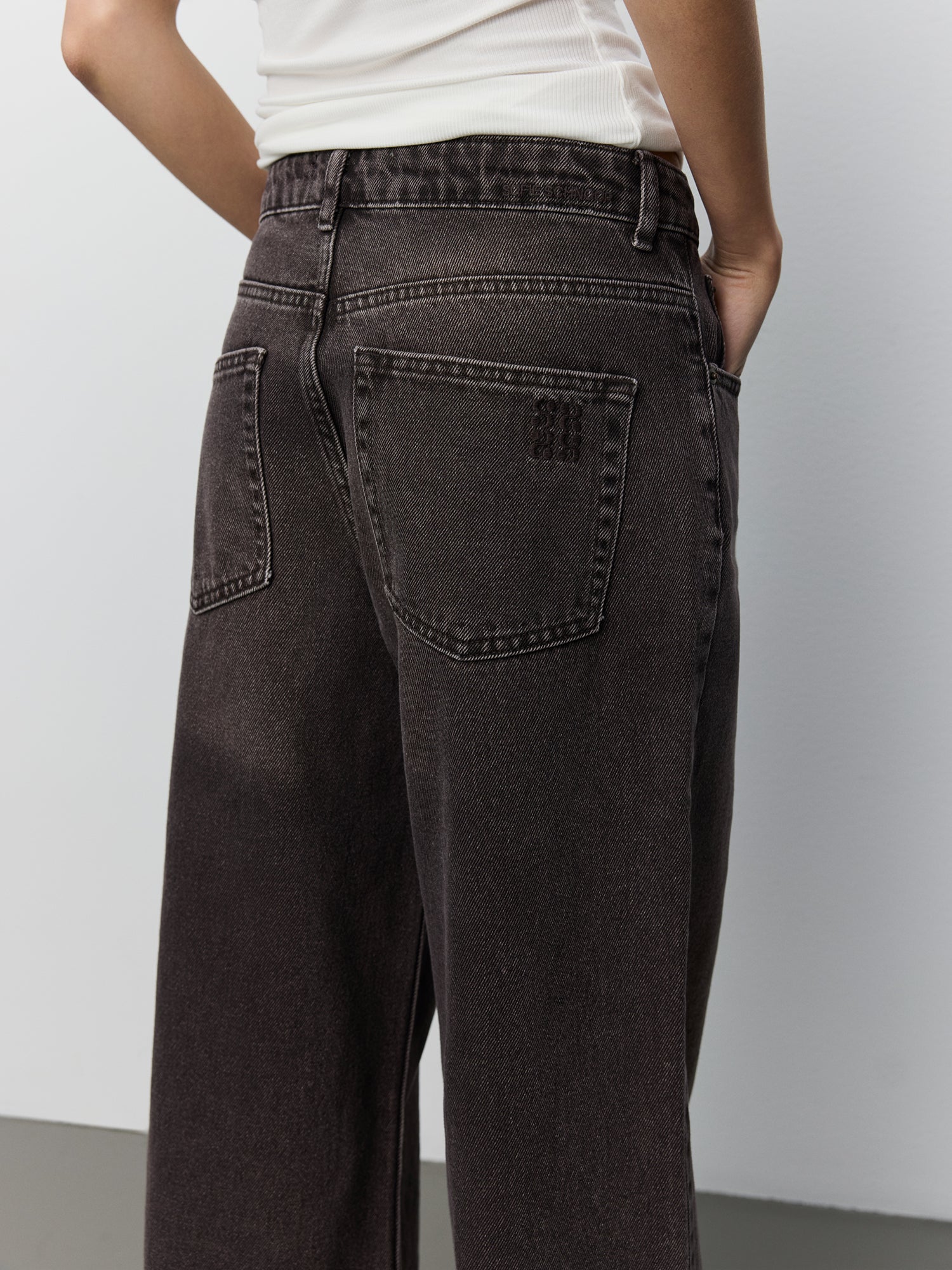 sofie-schnoor-women-venicesw-mid-waist-jeans-dark-plum image 5