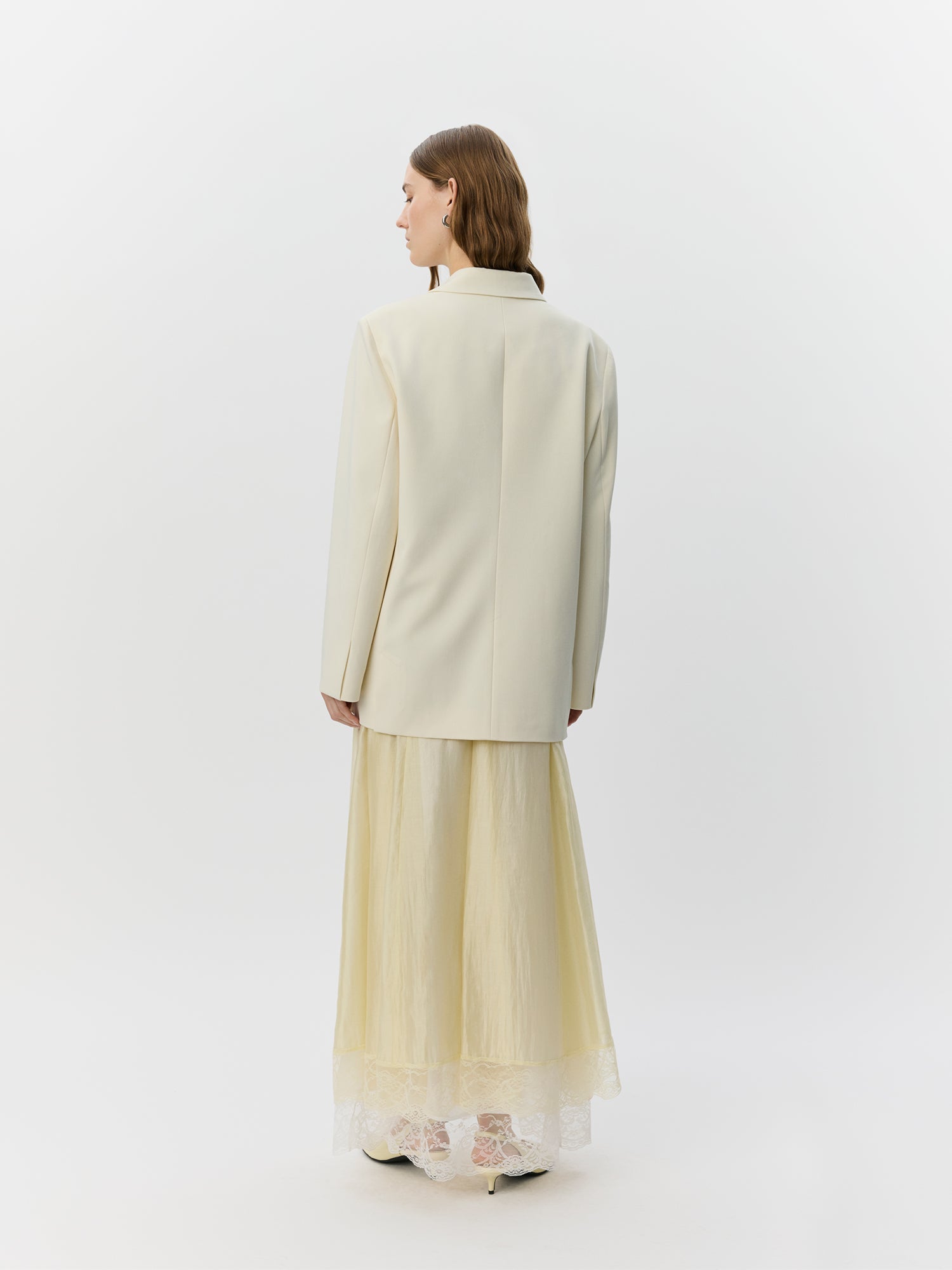 sofie-schnoor-harpirsw-boxy-blazer-off-white-doppelreihig image 4
