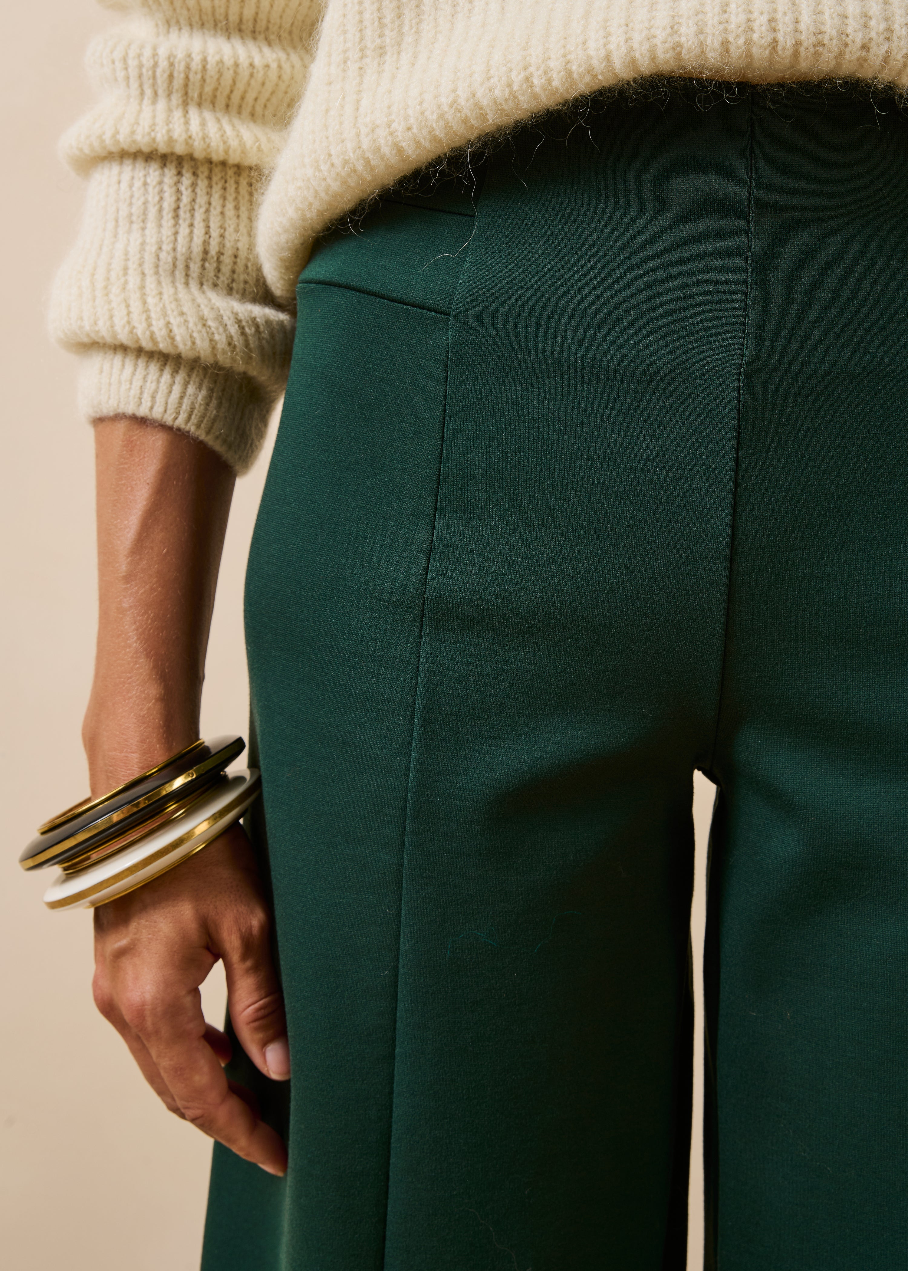 la-f-e-marabout-e-emiora-hose-cropped-gr-n-weit image 5