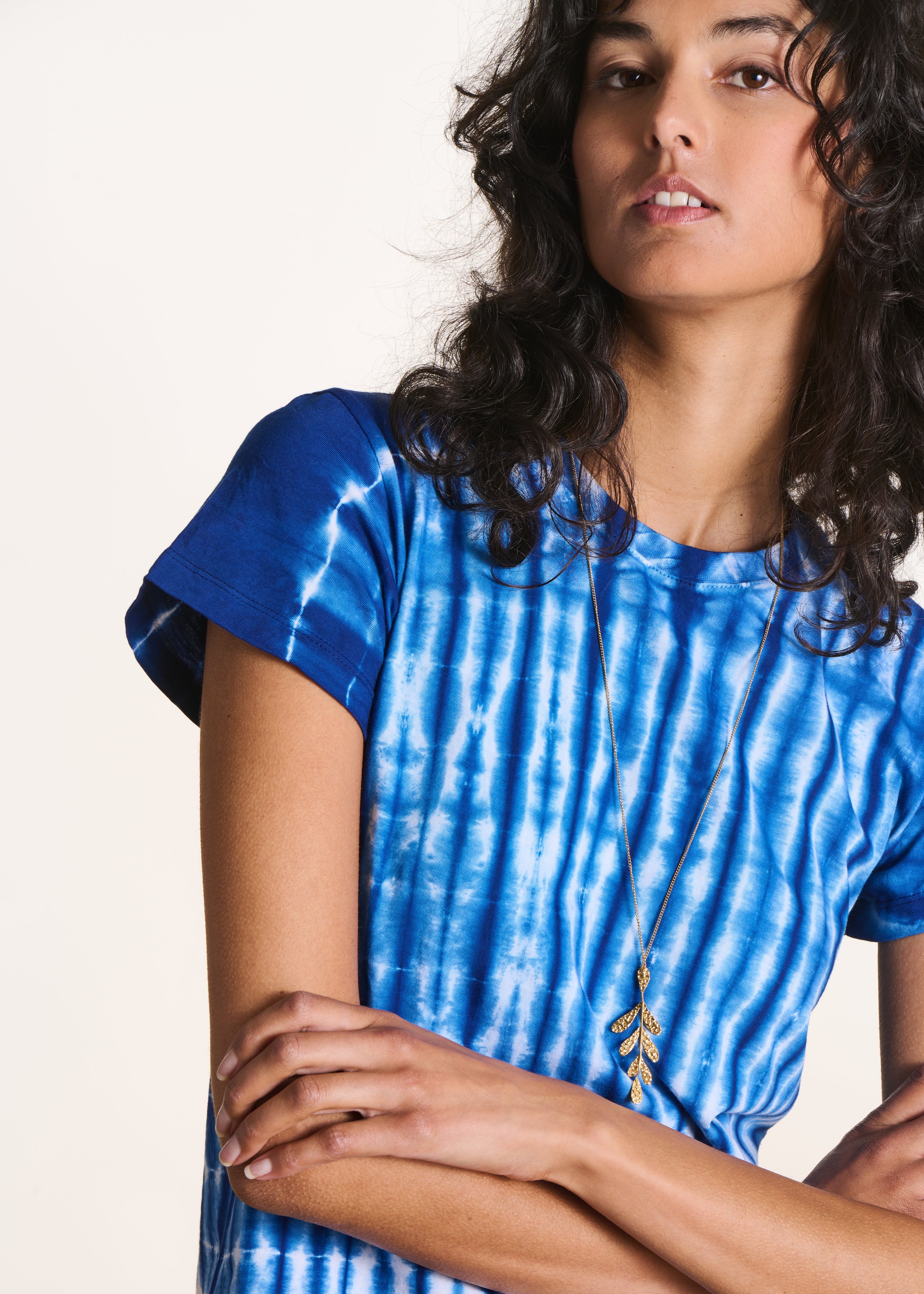 la-f-e-marabout-e-zroma-t-shirt-blau-batik-gr-s image 5