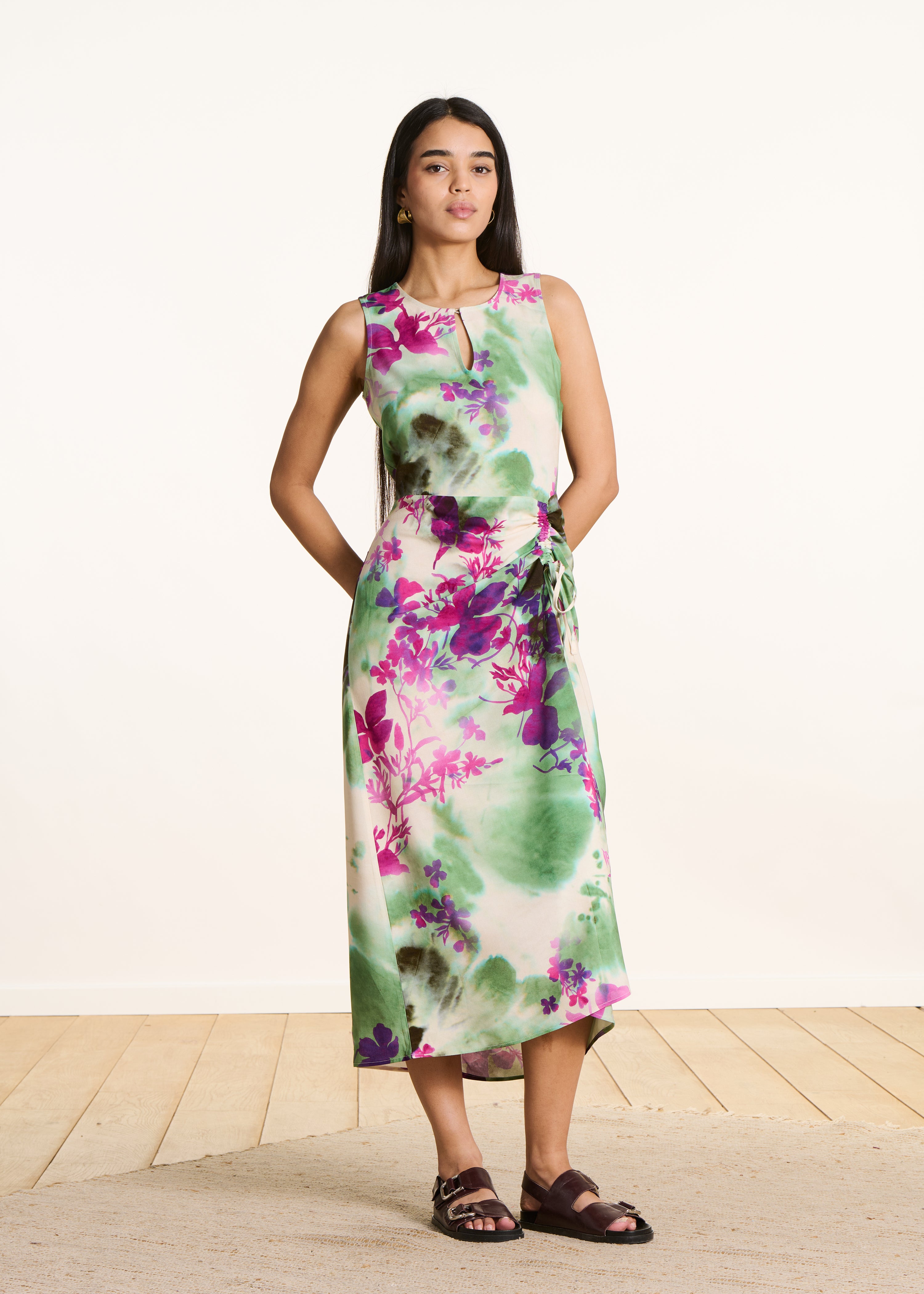 la-f-e-marabout-e-robes-combinaisons-dallas-maxikleid-floral-gr-n image 1