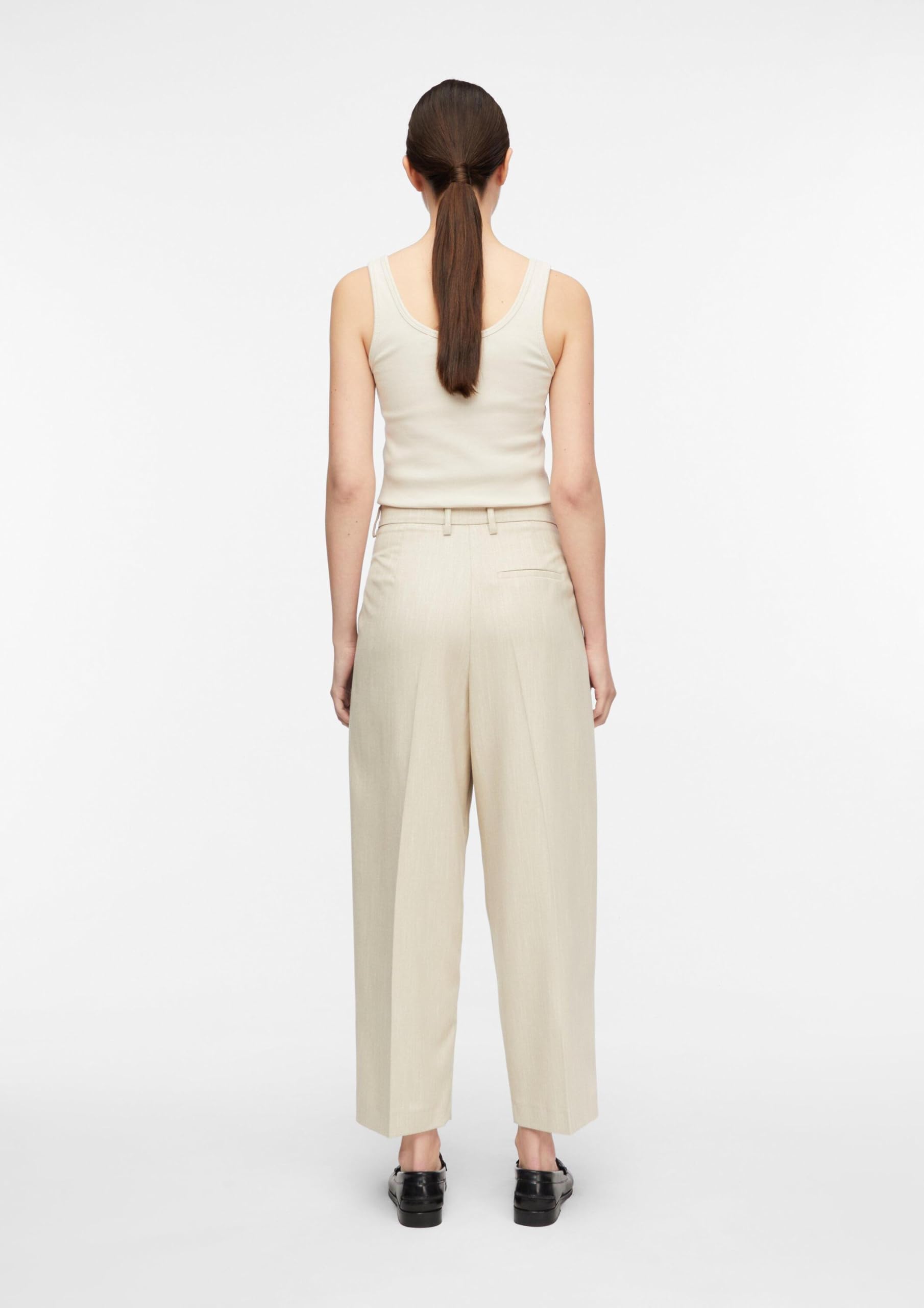 comma-trousers-bundfaltenhose-barrel-helles-beige-32 image 7