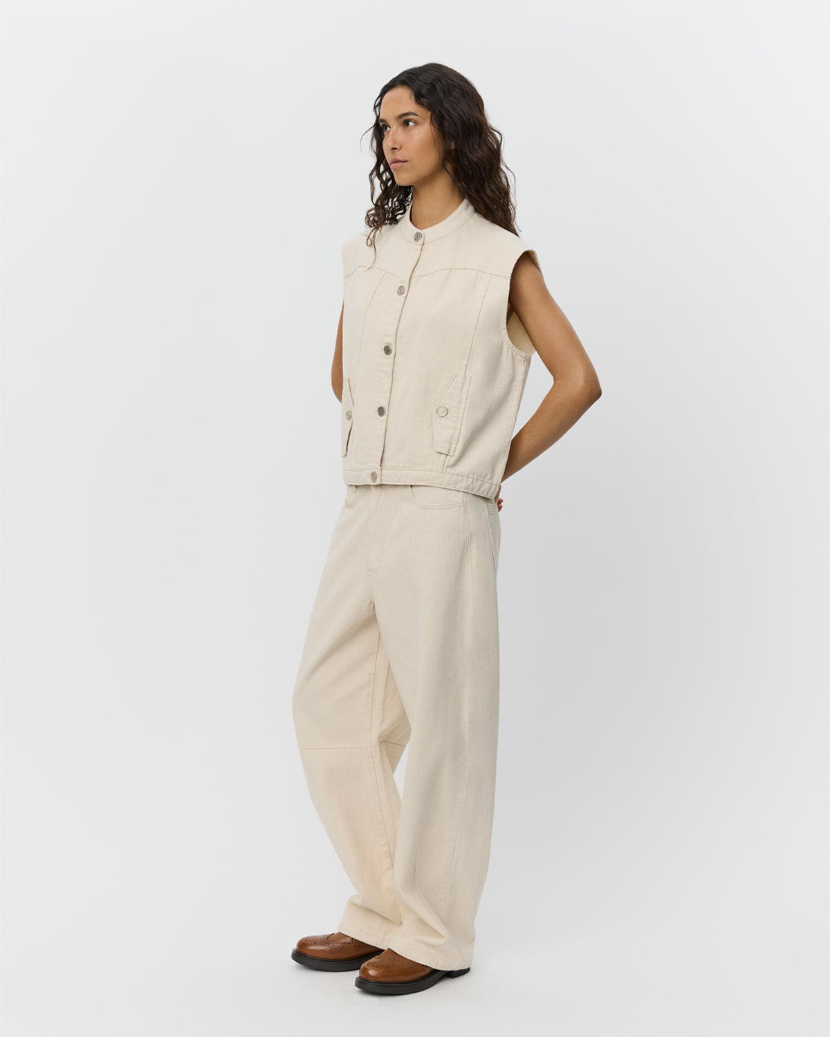sofie-schnoor-women-danasw-weste-off-white-denim image 3
