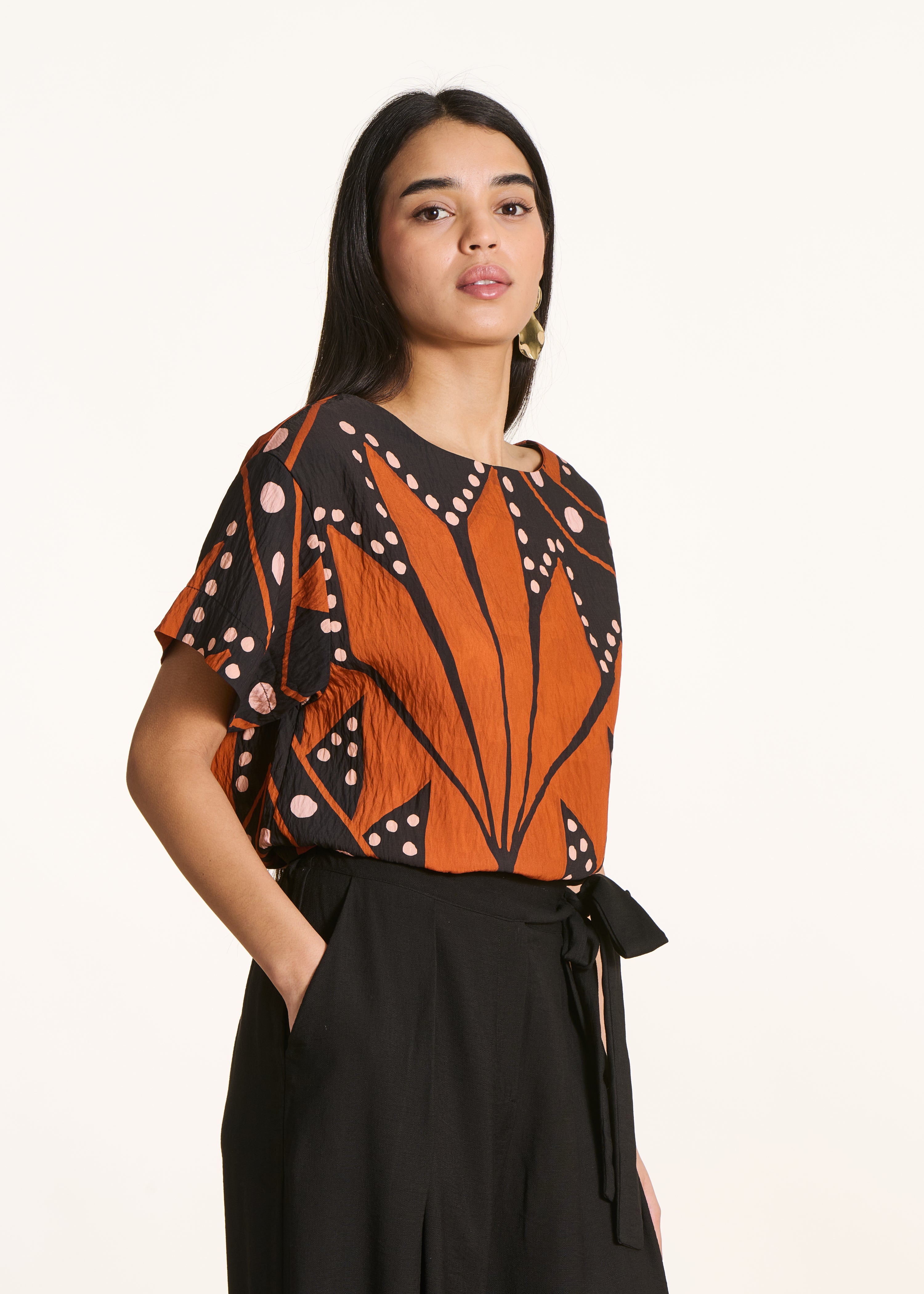 la-f-e-marabout-e-ficelle-top-schwarz-crop-print image 1