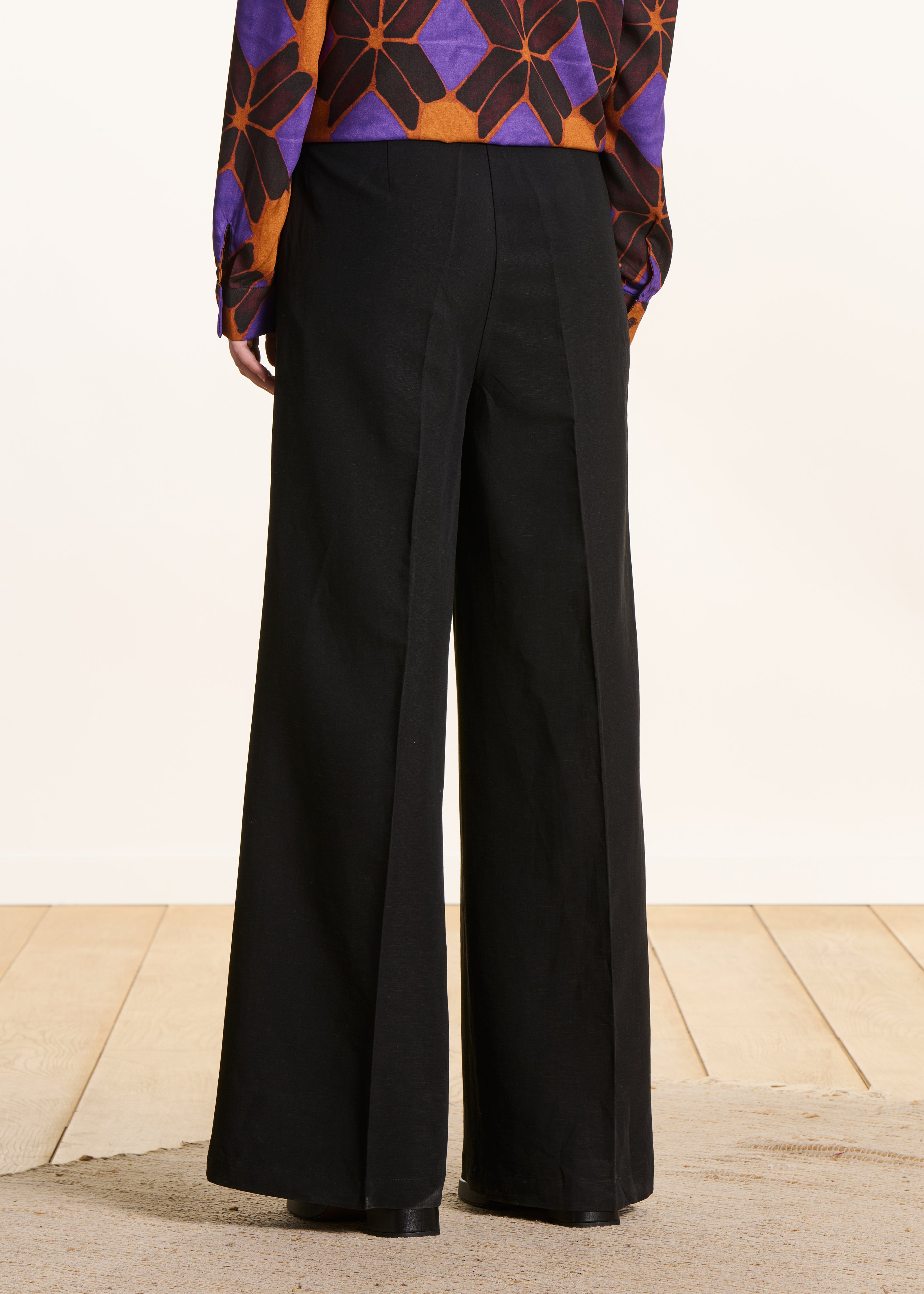 la-f-e-marabout-e-derick-stoffhose-schwarz-leinen-high-waist image 3