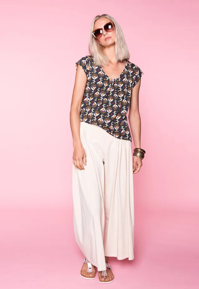 moshiki-dress-i-101-s26top-v1-top-viskose-midnight-sunshine-m image 1