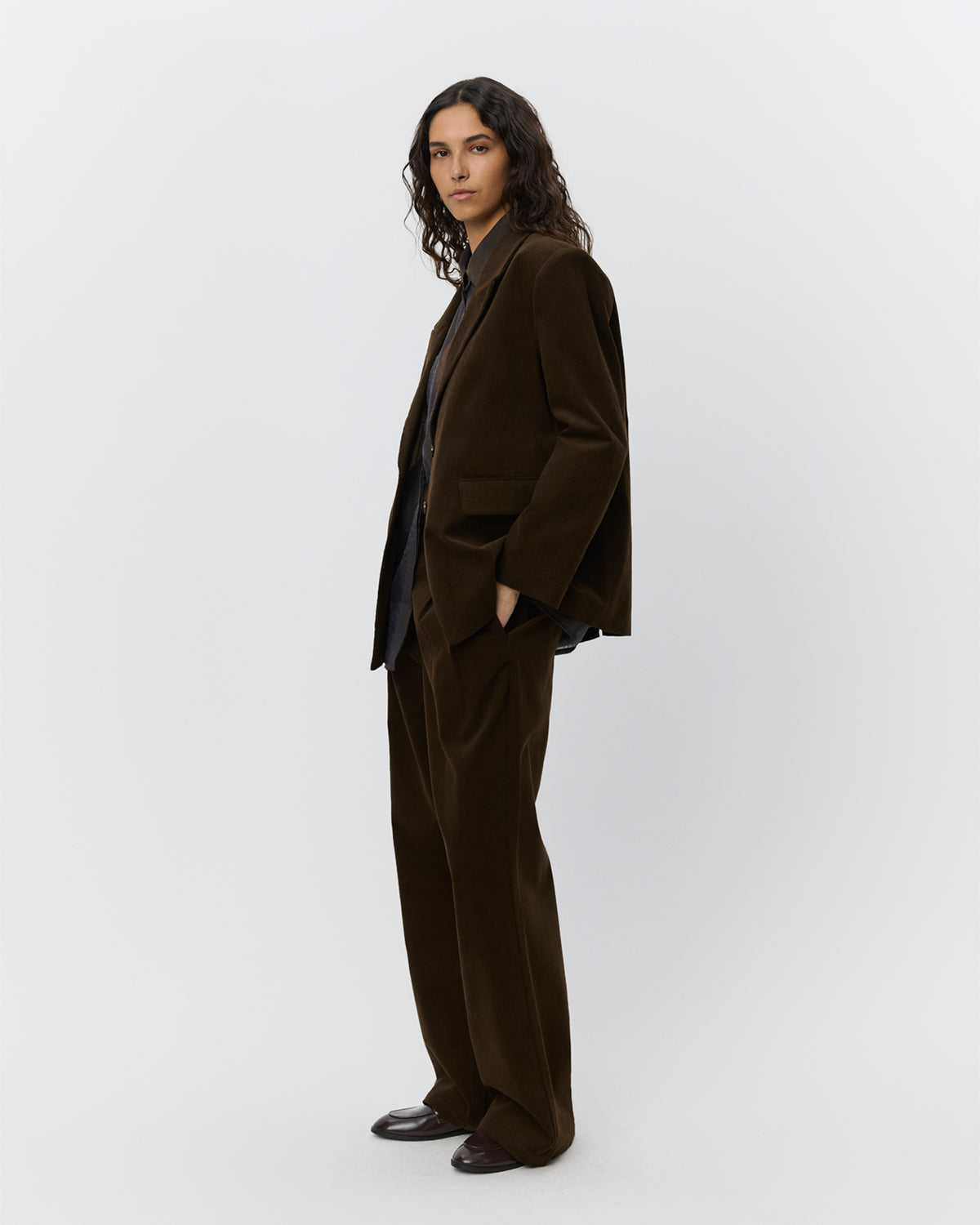 sofie-schnoor-pennysw-blazer-damen-dunkelbraun-samt-baumwolle image 3