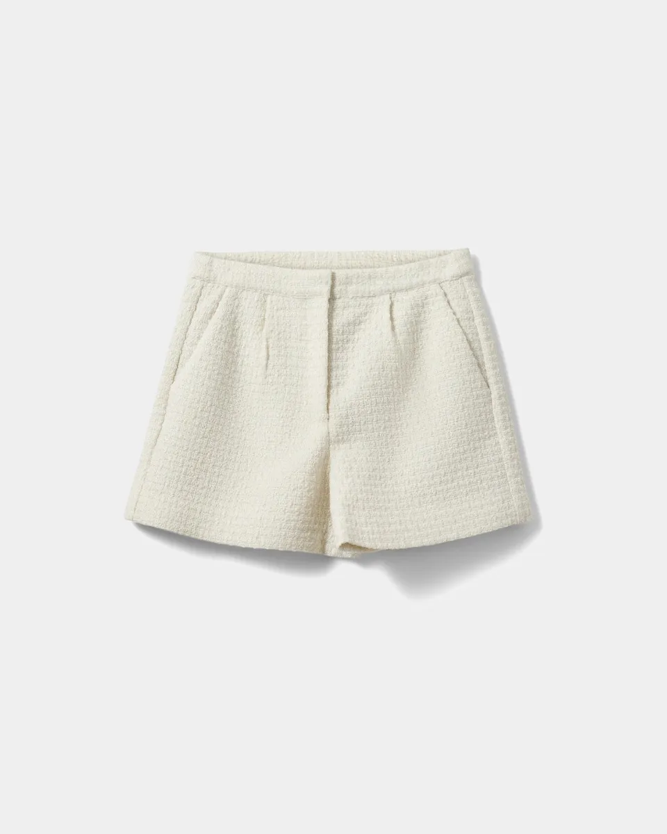 sofie-schnoor-women-midgesw-shorts-s252101-shorts-off-white image 1