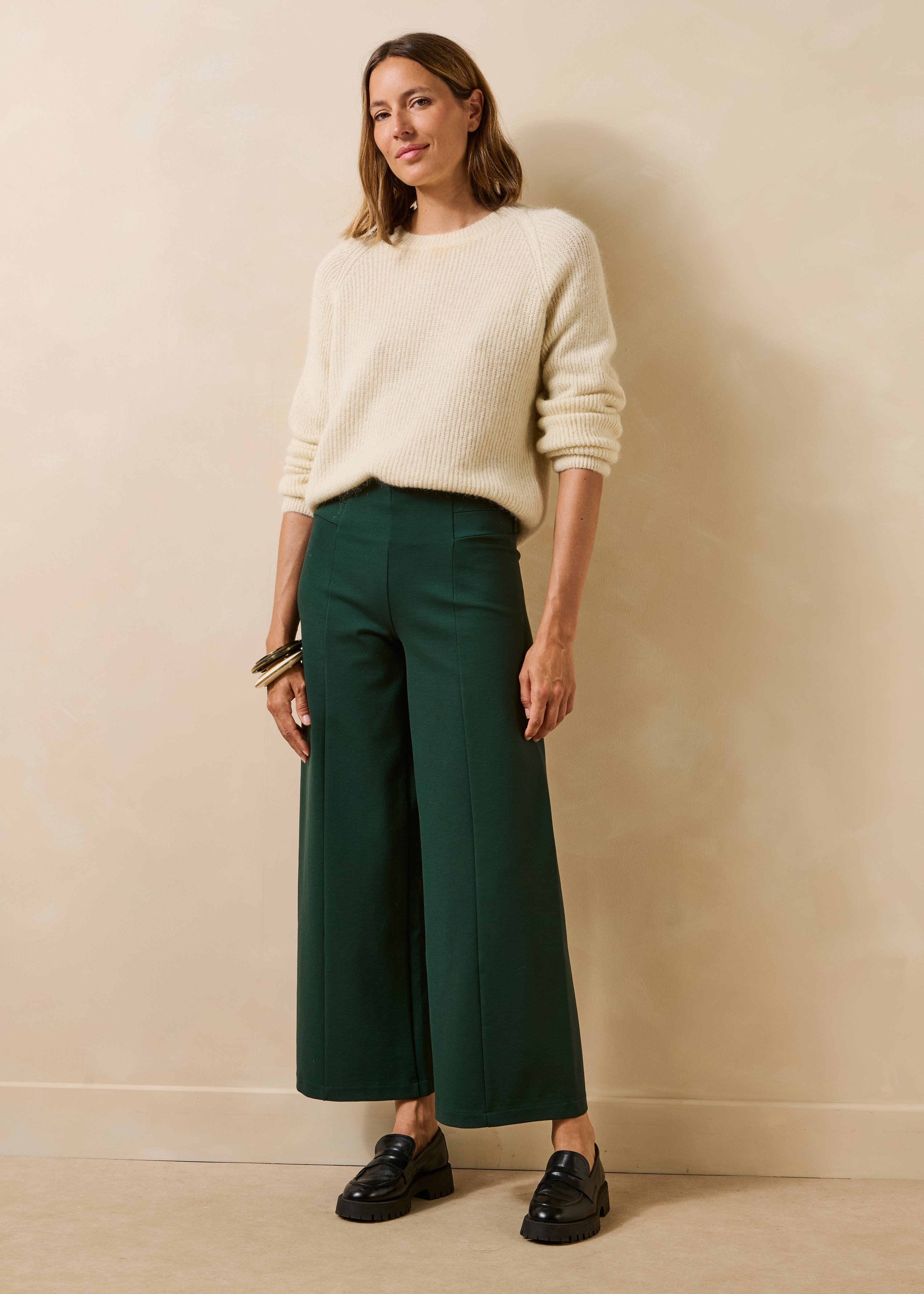 la-f-e-marabout-e-emiora-hose-cropped-gr-n-weit image 1