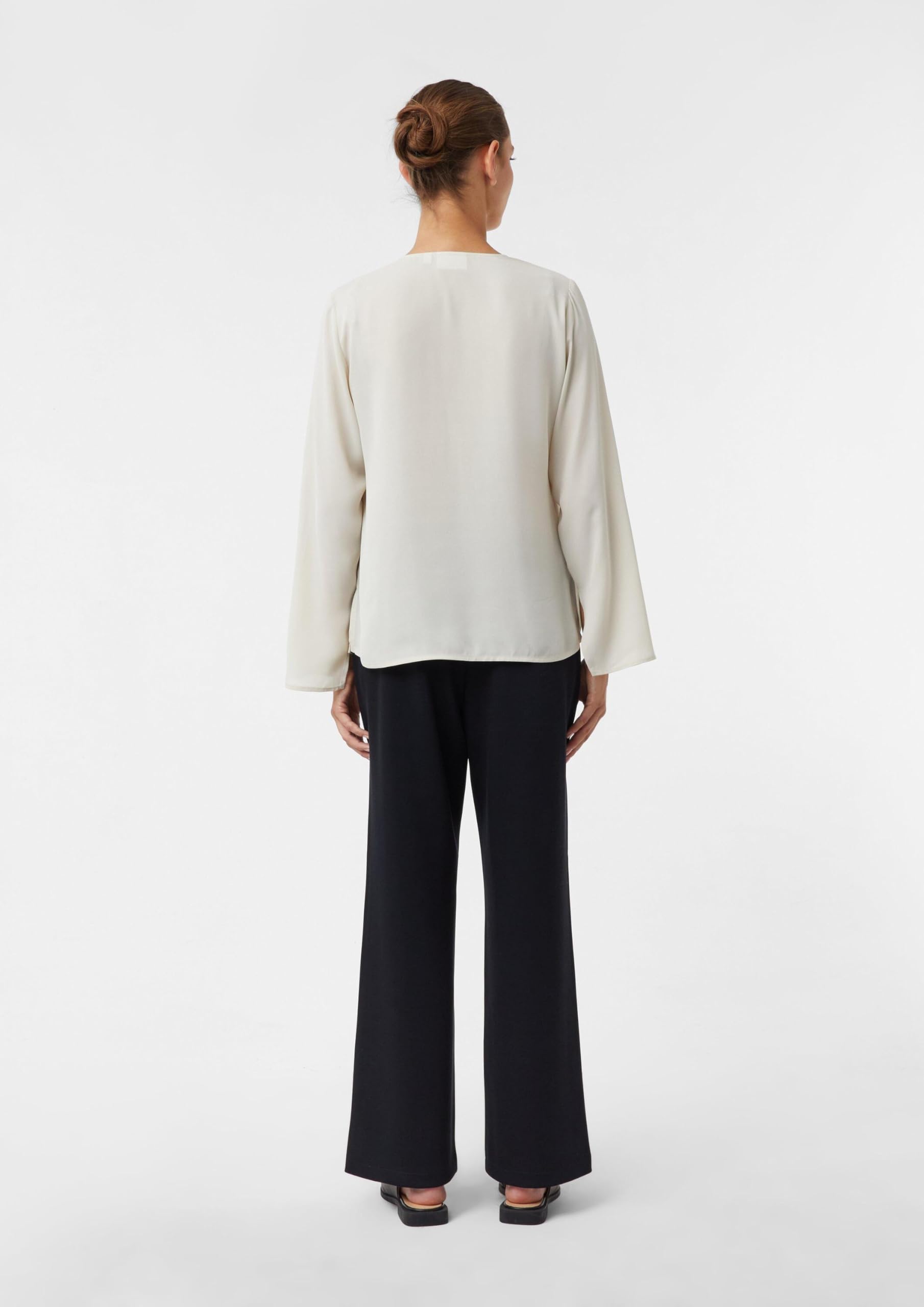 comma-blouses-feminine-bluse-langarm-beige image 7