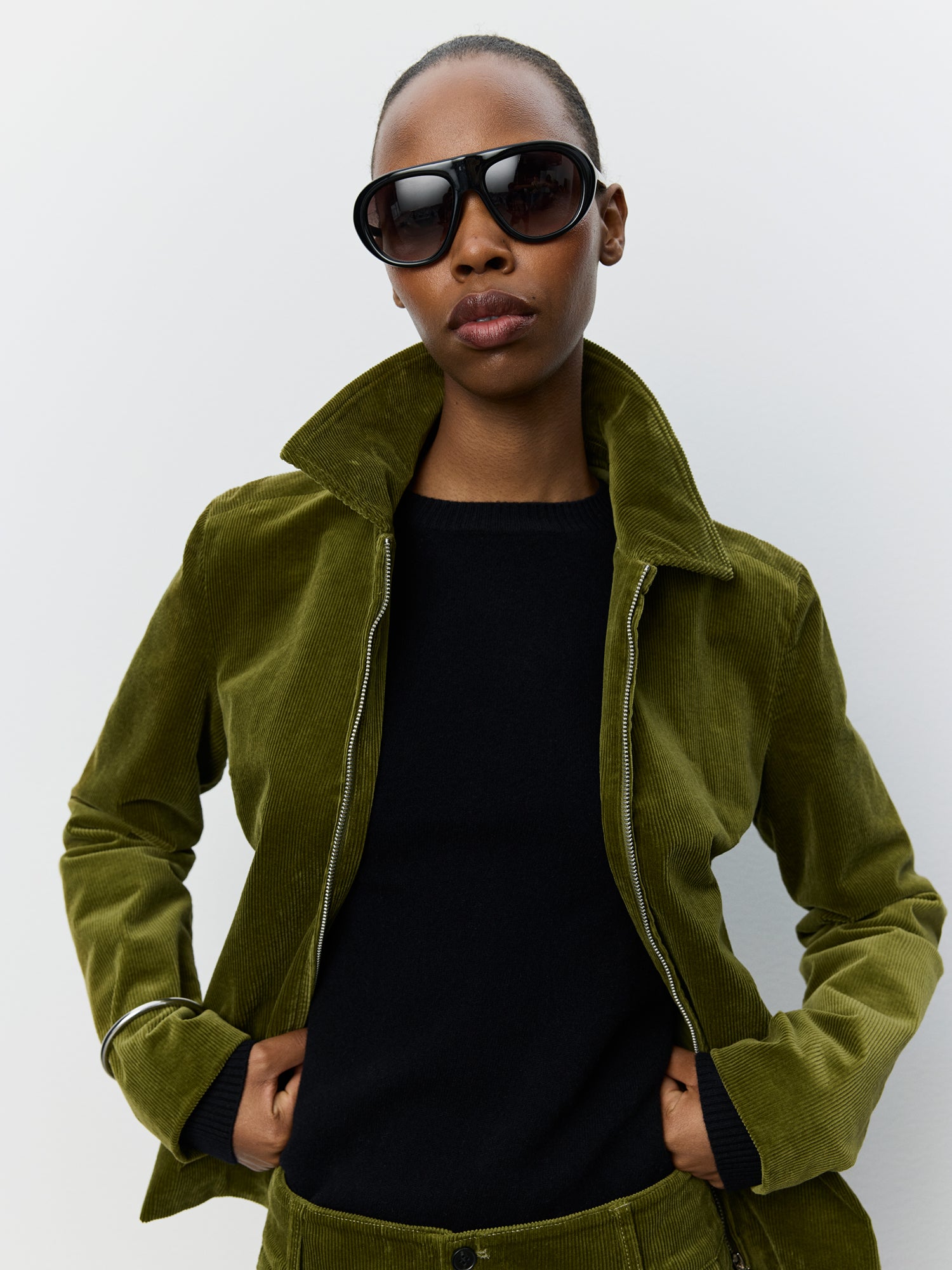 sofie-schnoor-women-priellasw-fitted-cordjacke-olivgr-n-38 image 5