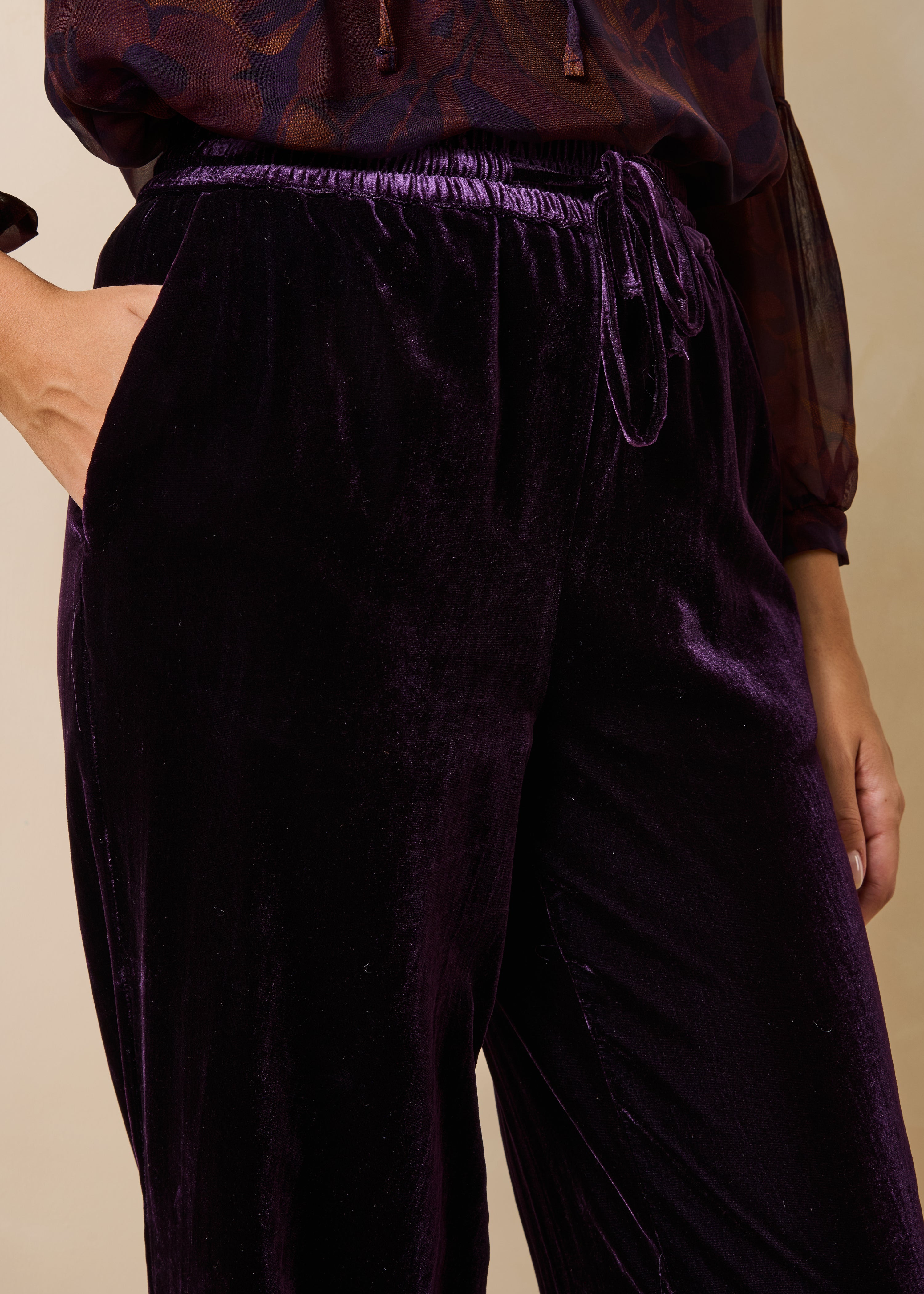 la-f-e-marabout-e-pacoa-hose-violett-samt-34-40 image 5