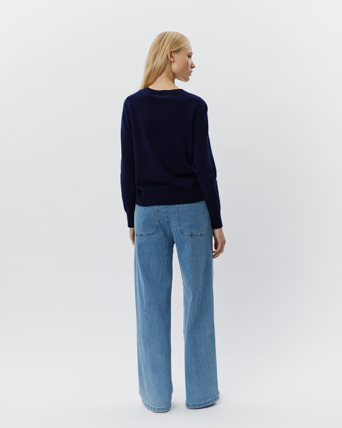 sofie-schnoor-sport-carisw-mid-jeans-hellblau-stretch image 4