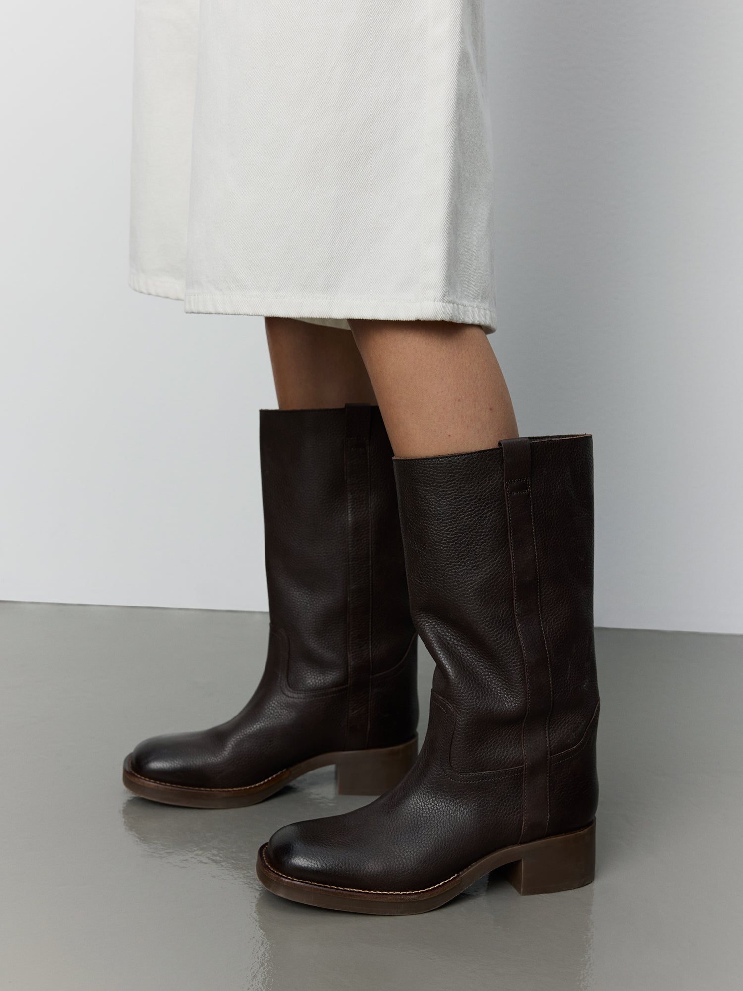 sofie-schnoor-women-jolenesw-lederstiefel-dunkelbraun-blockabsatz image 2