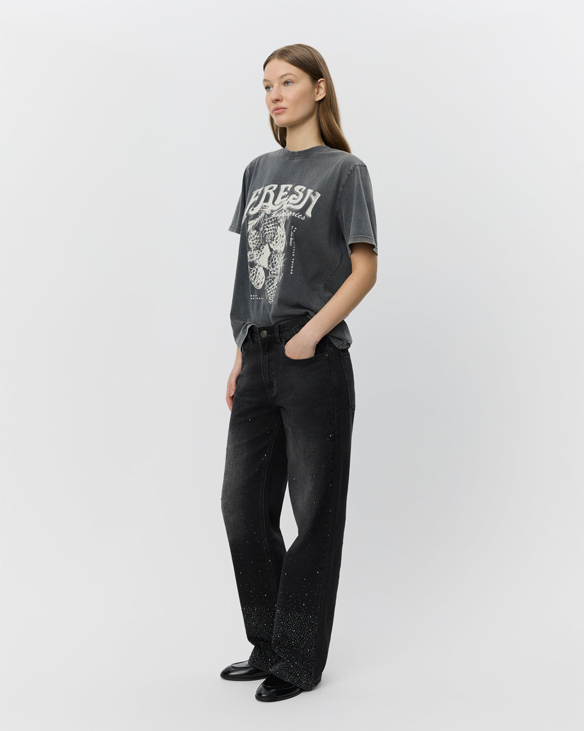 sofie-schnoor-women-zenasw-t-shirt-stone-washed-black image 3