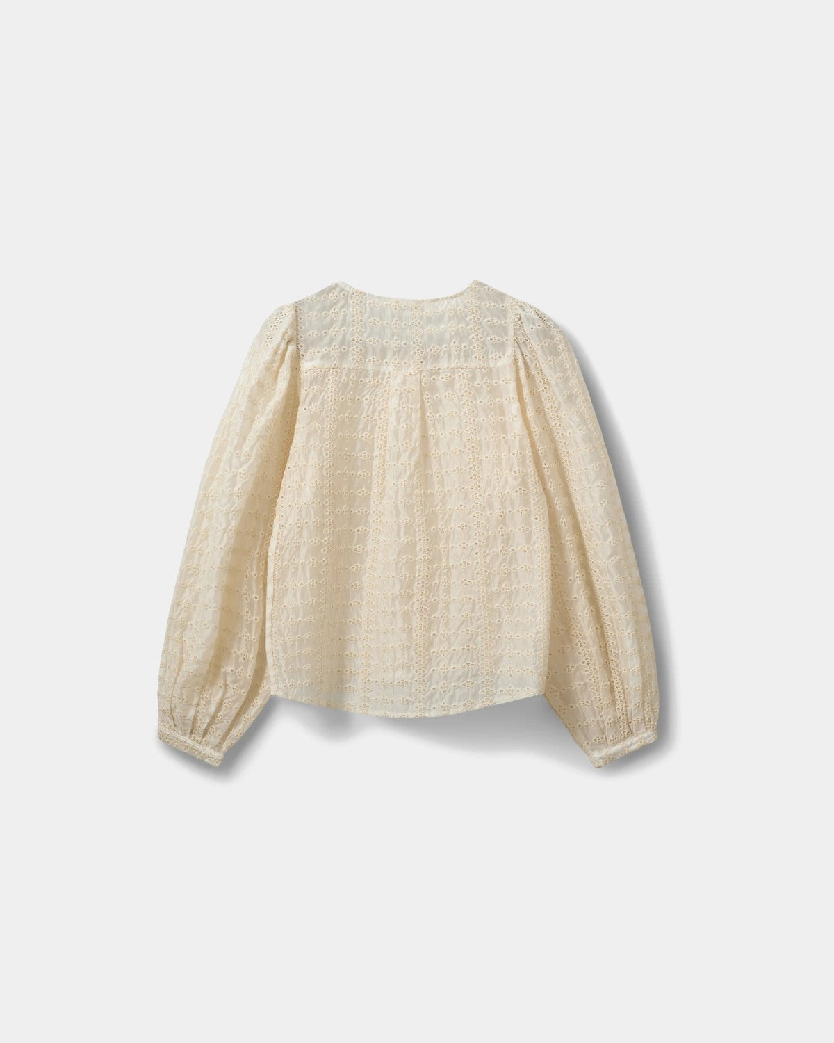 sofie-schnoor-corasw-bluse-creme-lochstickerei image 5