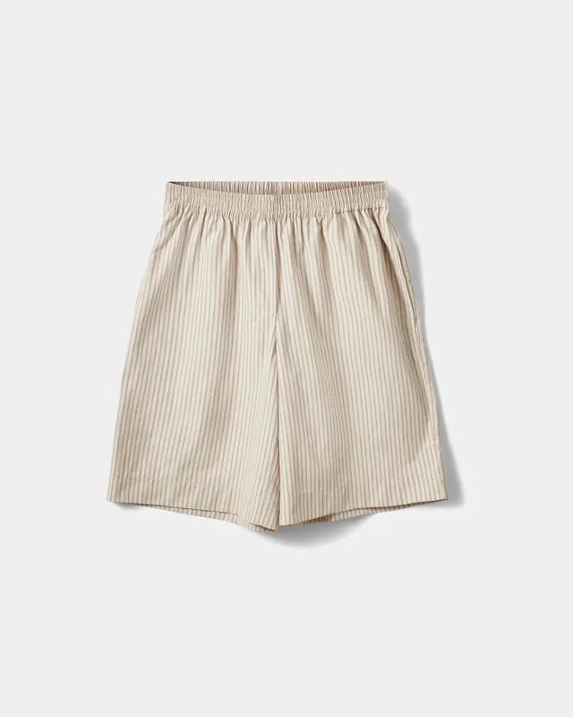 sofie-schnoor-blairsw-bermuda-shorts-off-white-schwarz image 1