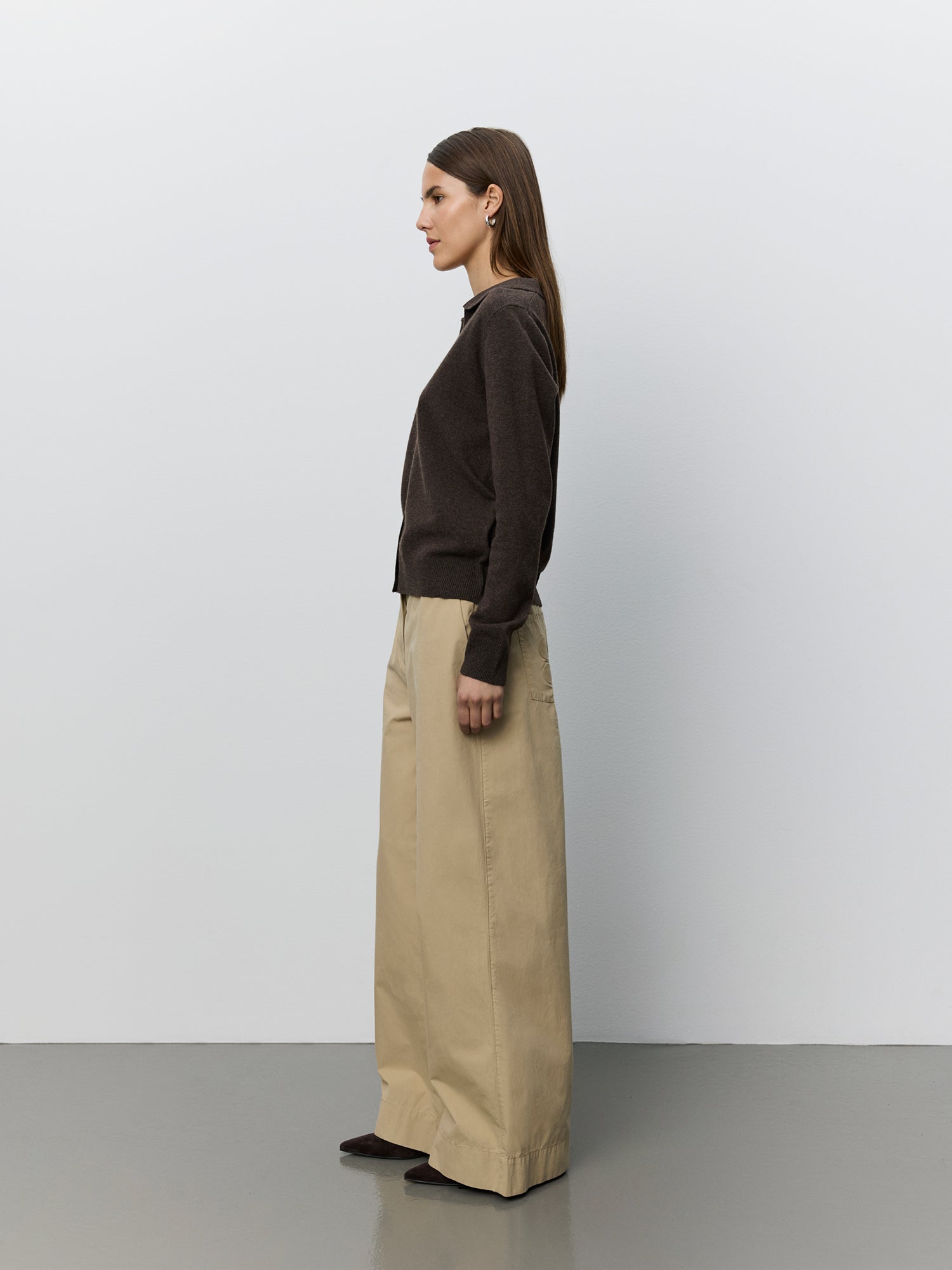 sofie-schnoor-women-skylar-cardigan-brown-fudge-wolle image 4