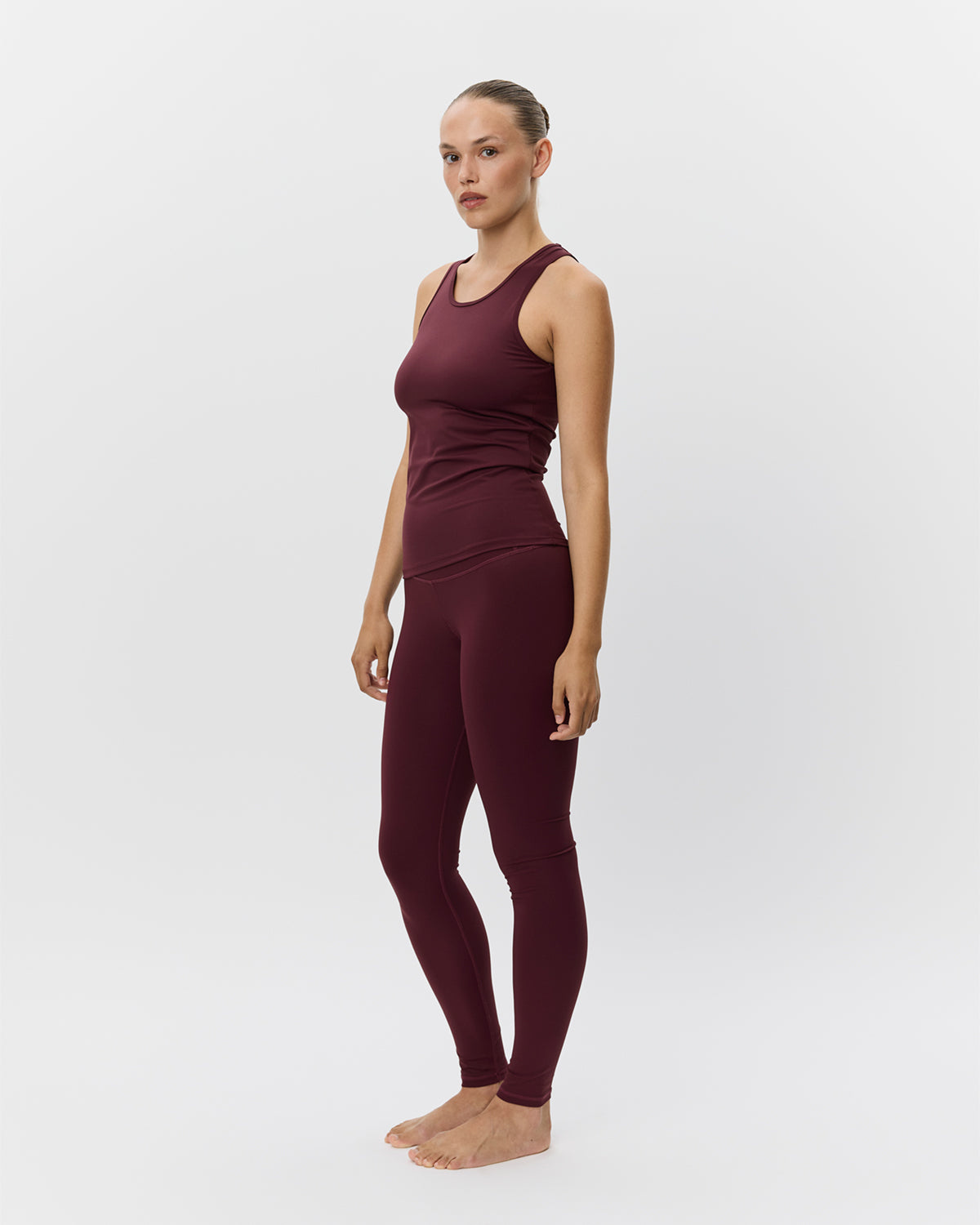 sofie-schnoor-sport-adelaspo-leggings-burgundy-yoga image 5